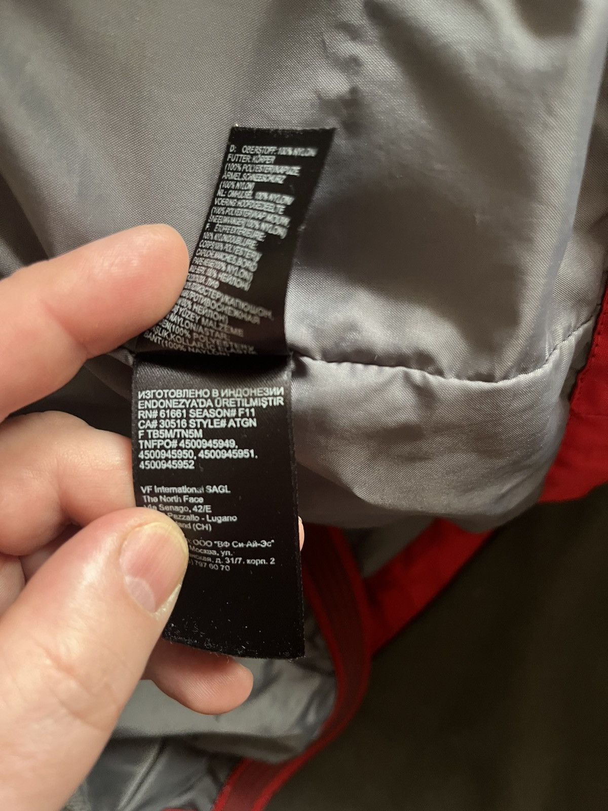 The North Face The North Face men's medium rain jacket Size US M / EU 48-50 / 2 - 15 Thumbnail