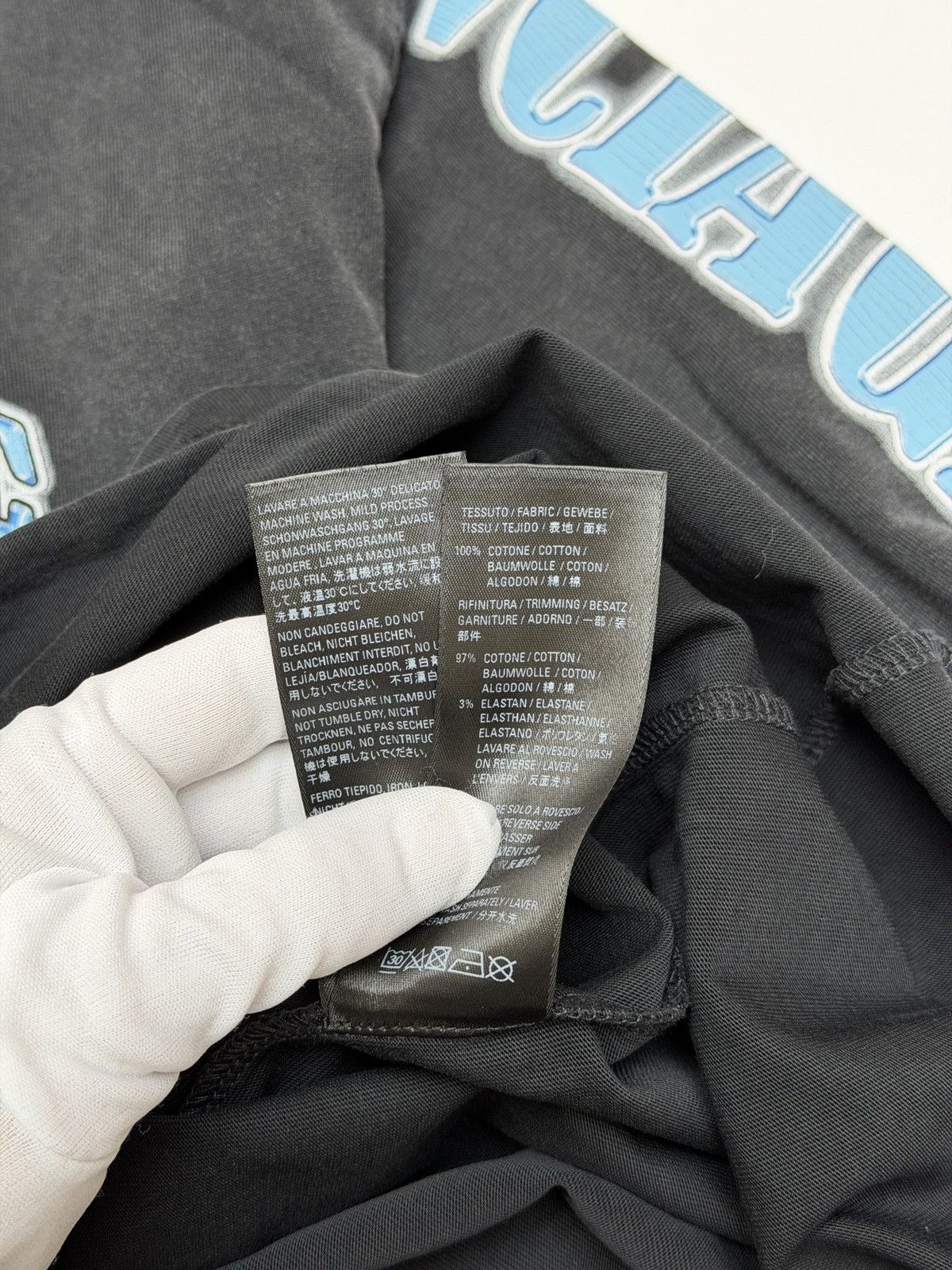 Balenciaga Balenciaga Aya Nakamura Longsleeve Tee Shirt Size US M / EU 48-50 / 2 - 13 Thumbnail