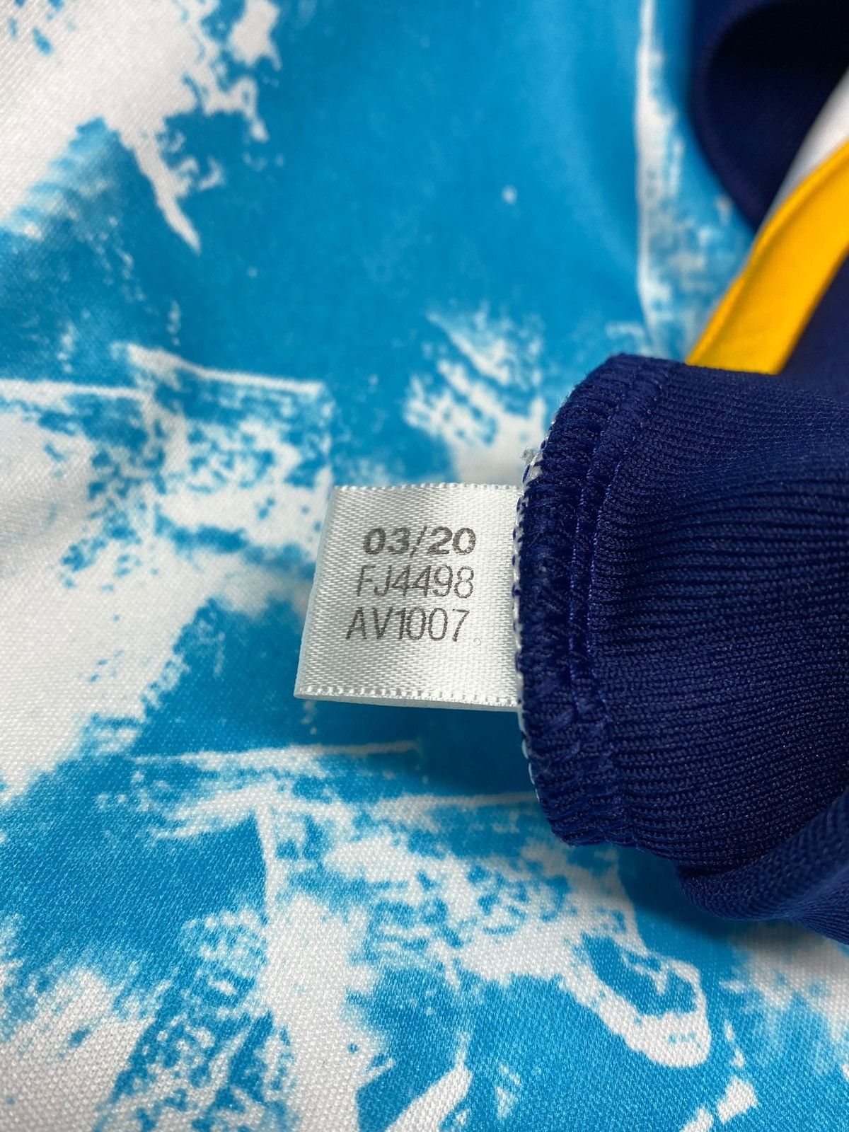 Adidas 🔥 ADIDAS WOLVES JERSEY BLUE SPLATTER FUTURE RAVE XL Size US XL / EU 56 / 4 - 14 Thumbnail