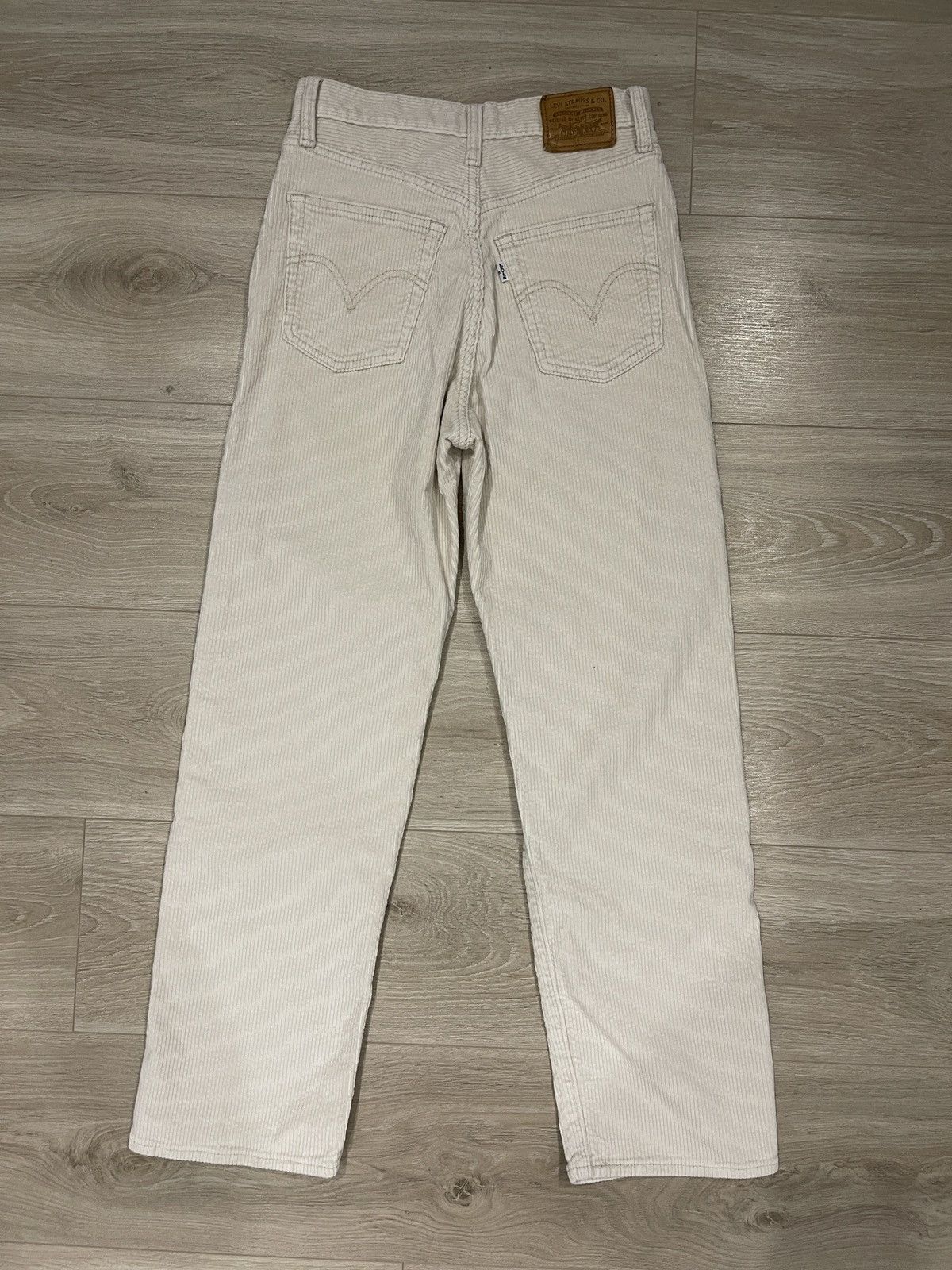 Levi's Levi’s premium corduroy pants rib cage straight W25 Size 25" / US 0 / IT 36 - 16 Thumbnail