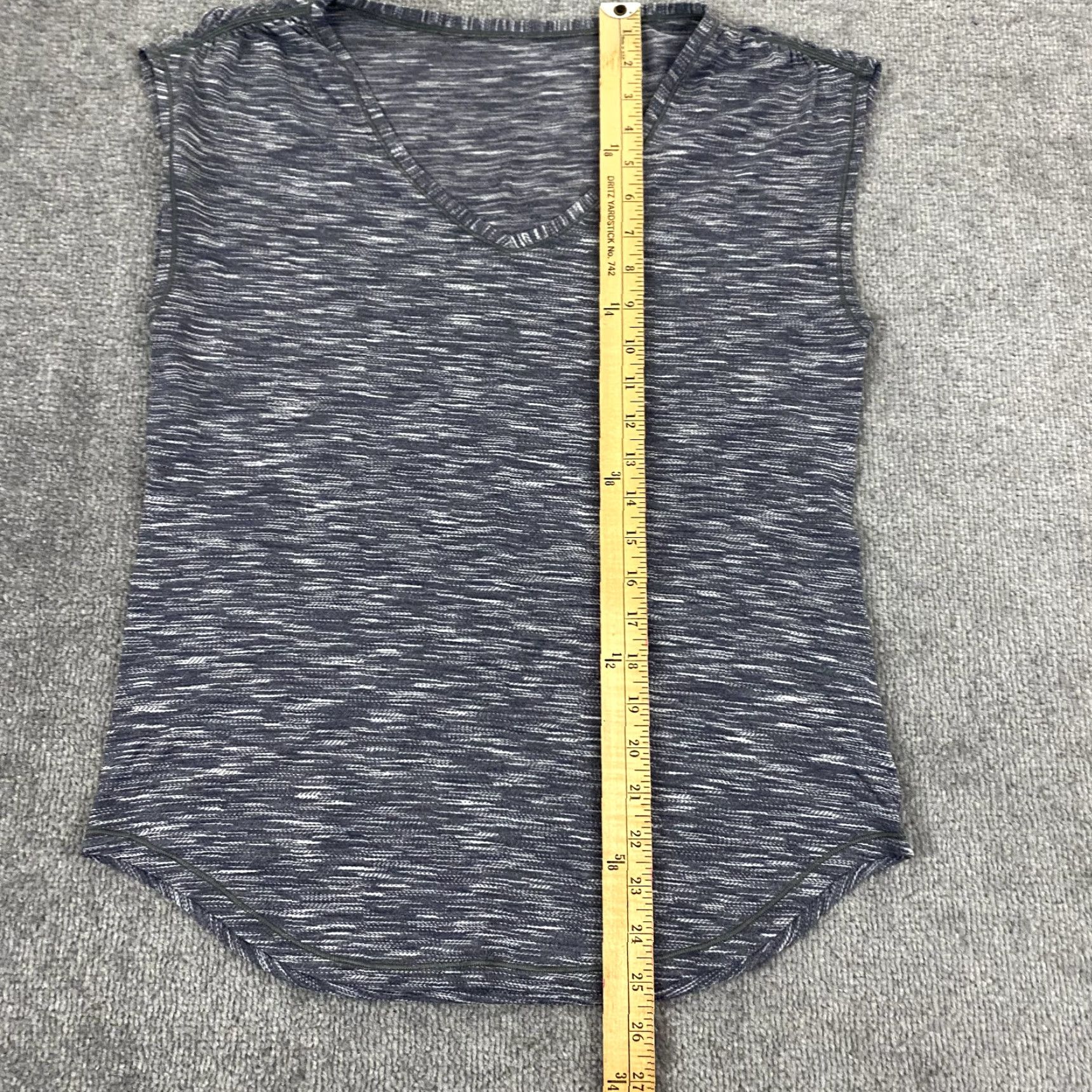 Lululemon Lululemon Shirt Adult 8 Heather Gray V-Neck Sleeveless Athletic Gym Training Size M / US 6-8 / IT 42-44 - 3 Thumbnail