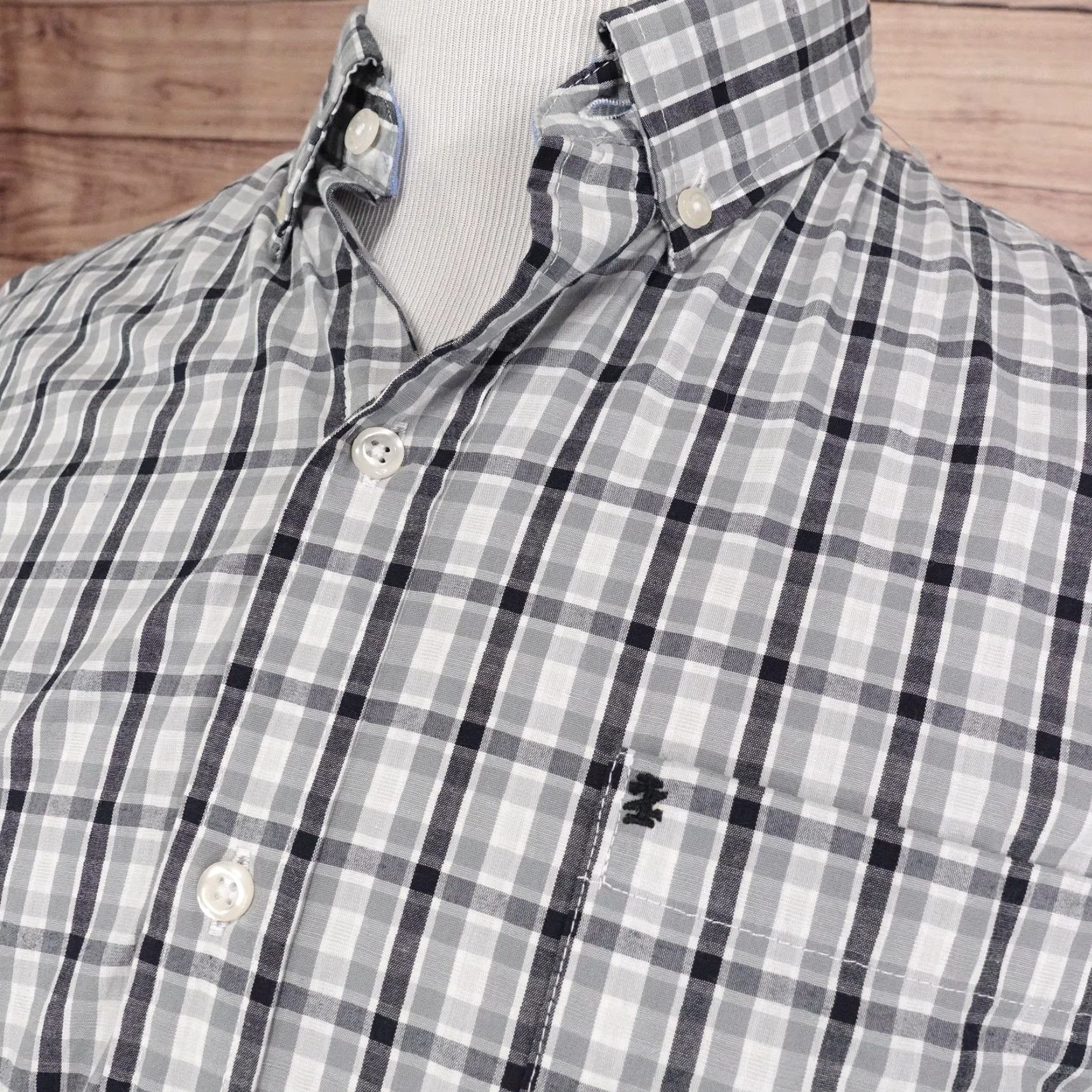Izod IZOD Shirt Mens Large Gray Plaid Long Sleeve Button Down Stretch Casual Size US L / EU 52-54 / 3 - 2 Thumbnail