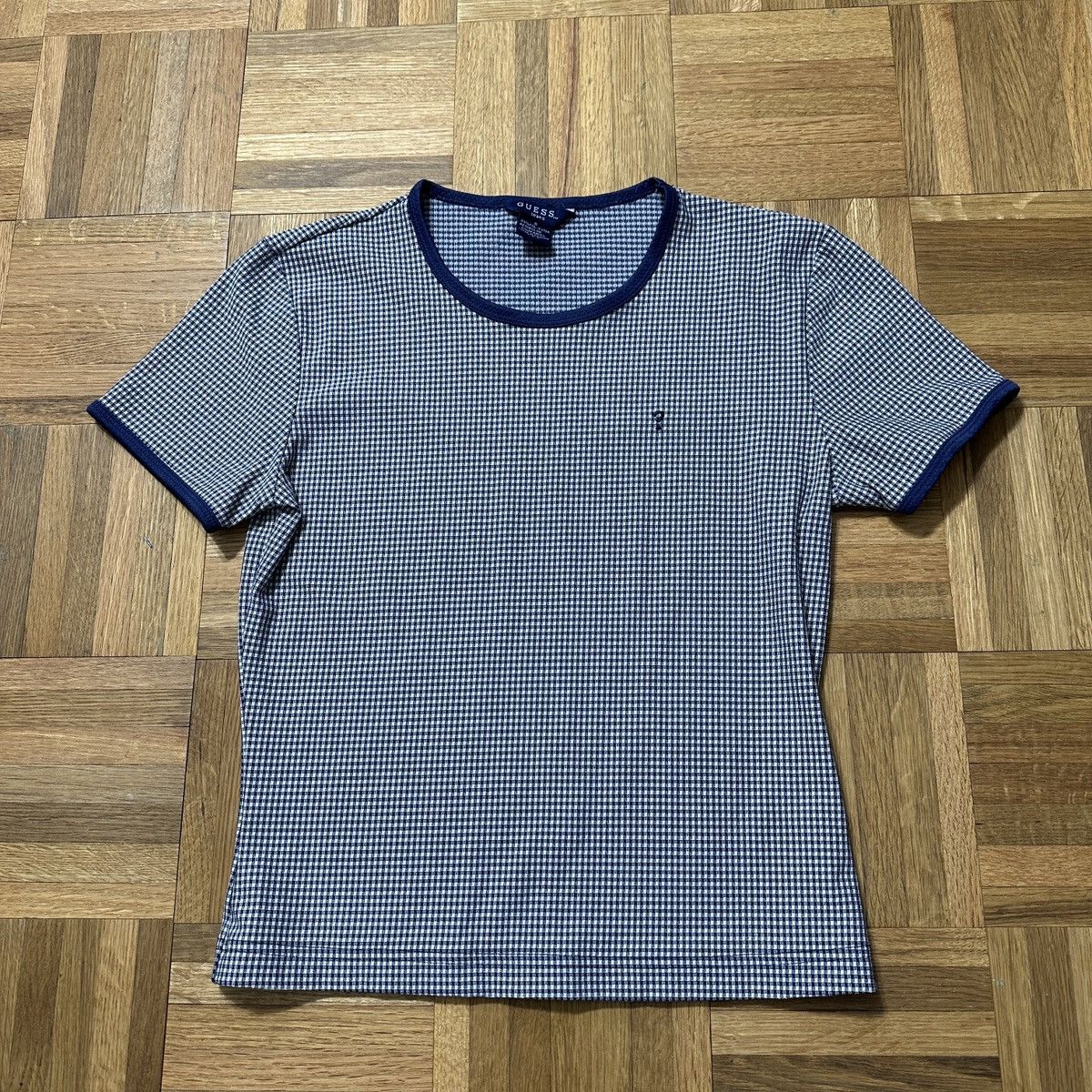 Guess Vintage Guess Jeans baby tee Size S / US 4 / IT 40 - 1 Thumbnail