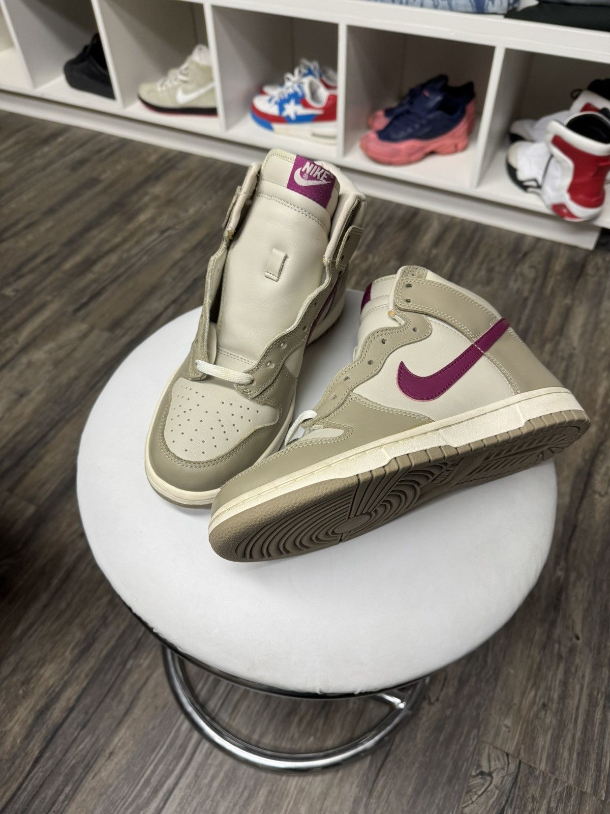 Nike Nike Dunk Hi 2003 *Raspberry Cream* DS Size US 9.5 / EU 42-43 - 1 Thumbnail