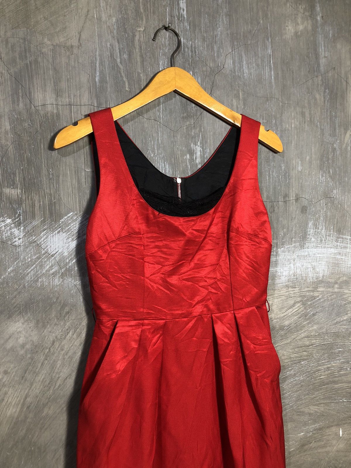 Designer × Dolce & Gabbana × Vintage Dolce & Gabbana Red Midi Dress Size XS / US 0-2 / IT 36-38 - 2 Thumbnail