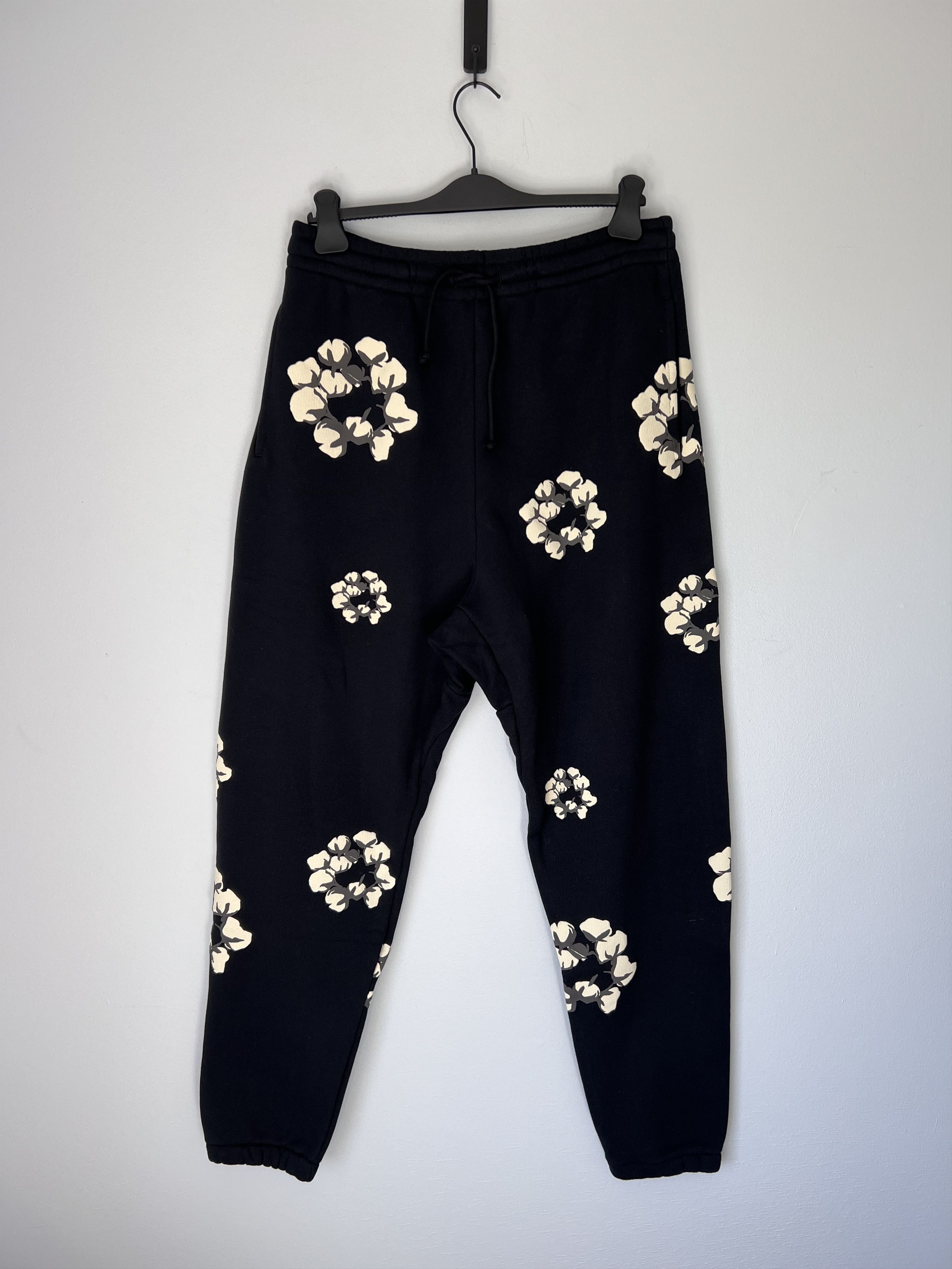 Cactus Plant Flea Market × DENIM TEARS CPFM Denim Tears Cotton Wreath Sweatsuit in Black Size US L / EU 52-54 / 3 - 7 Thumbnail