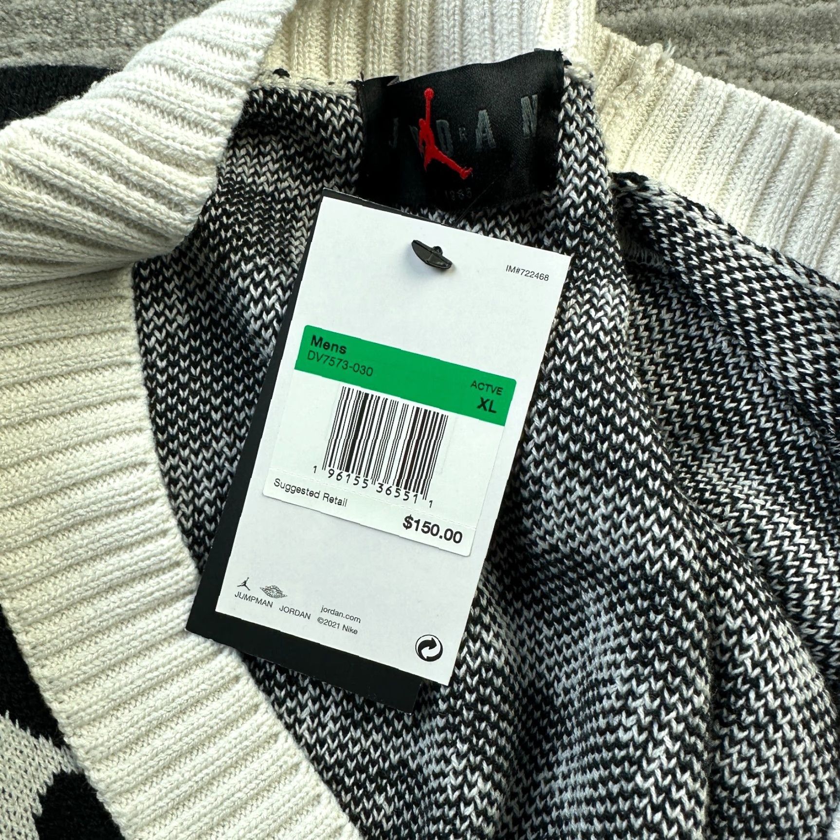 Jordan Brand VINTAGE Jordan Sweater Mens XL Cardigan White Black Elephant Print Heritage Size US XL / EU 56 / 4 - 7 Thumbnail