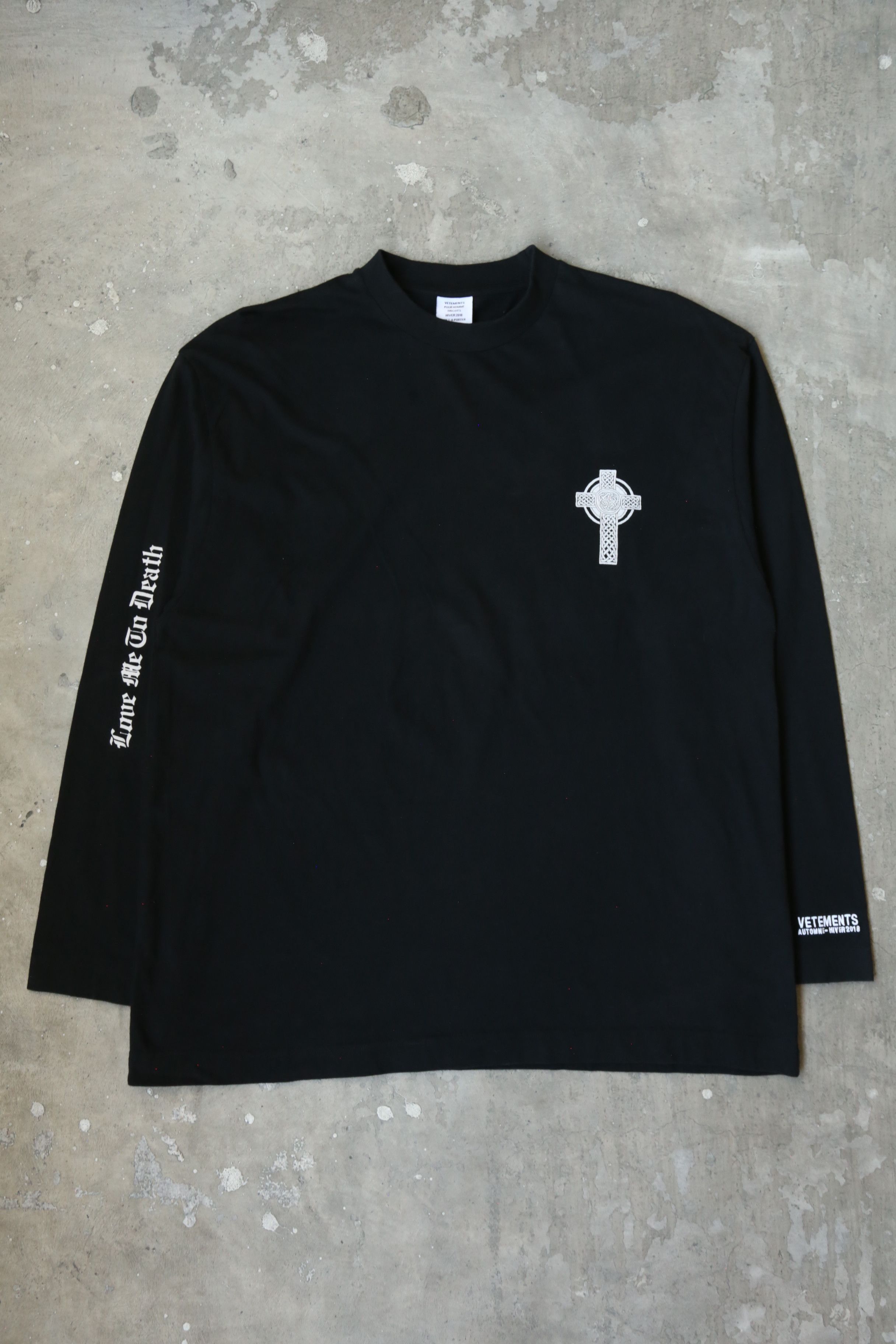 Vetements Vetements - F/W 18 - "Love Me to Death" Longsleeves Size US L / EU 52-54 / 3 - 2 Thumbnail