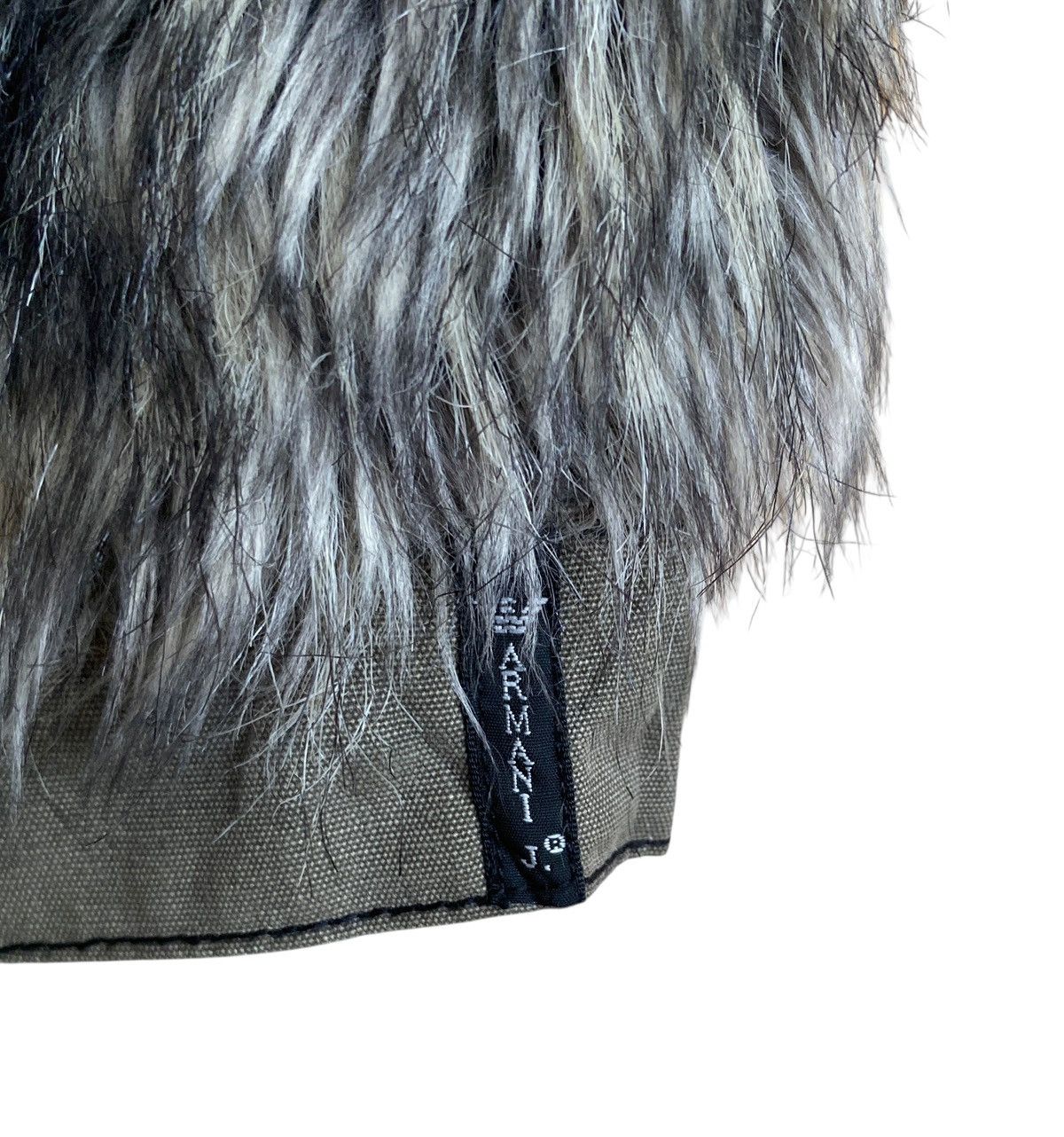 Armani Rare Design Vintage Brand Armani Exchange Fur Vests 2000s Size US S / EU 44-46 / 1 - 6 Thumbnail