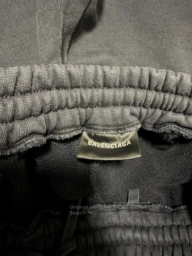 Balenciaga Balenciaga size XS Manchester United logo cotton sweatpant Size US 27 - 4 Thumbnail
