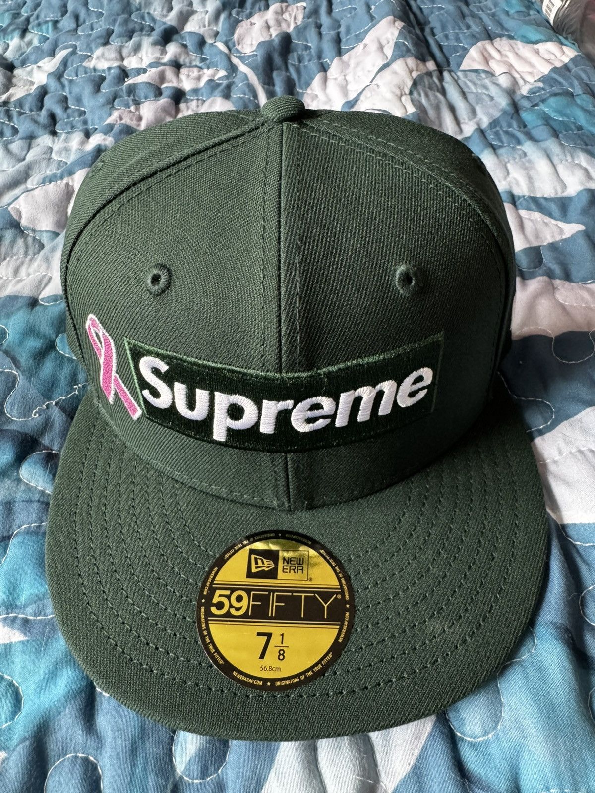 New Era × Supreme Supreme Breast Cancer Awareness Box Logo Fitted Hat Size ONE SIZE - 3 Thumbnail