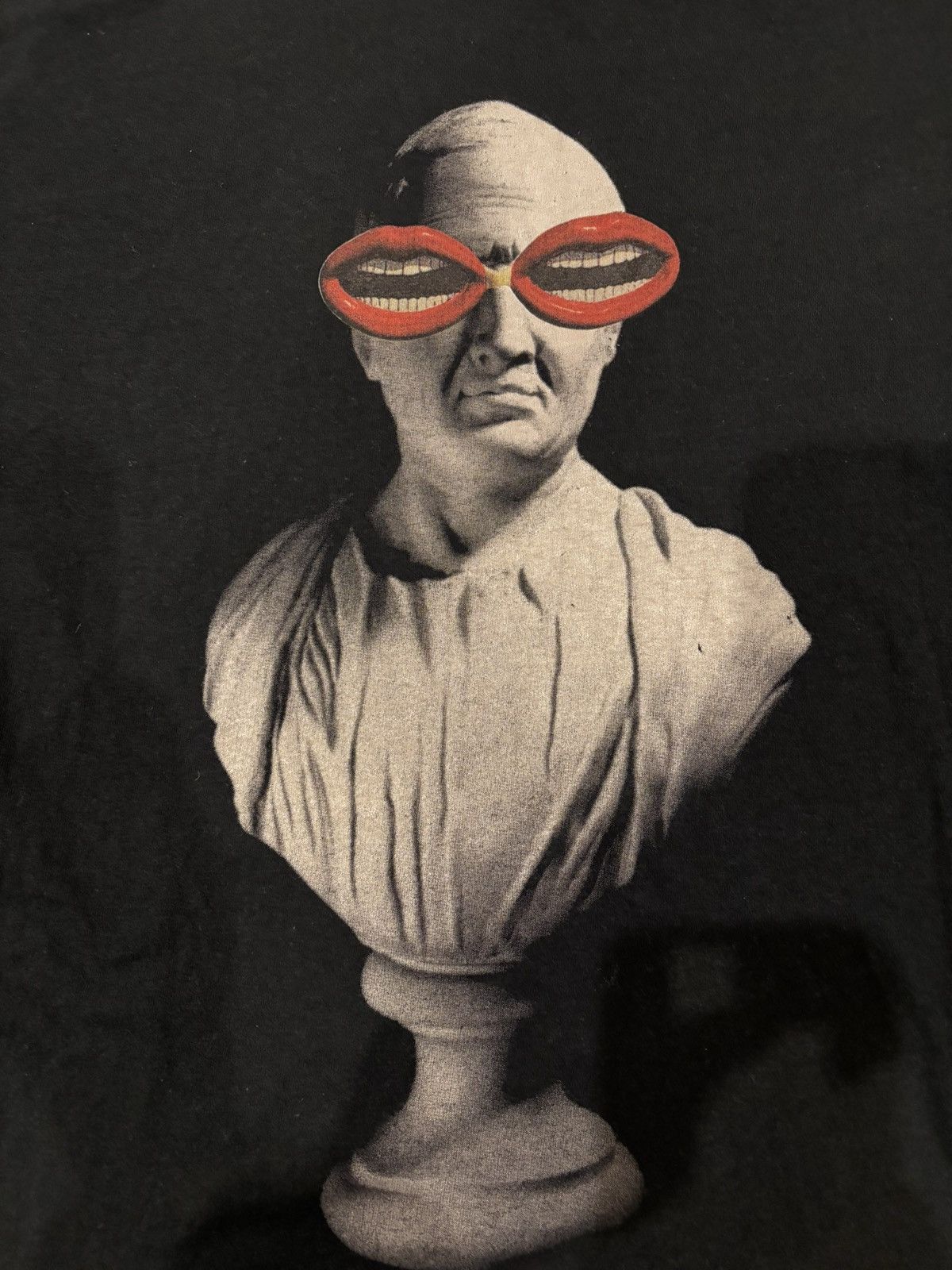 Undercover Undercover SS07 ‘Purple’ Mouth Glasses Statue Tee Black Size US M / EU 48-50 / 2 - 5 Thumbnail