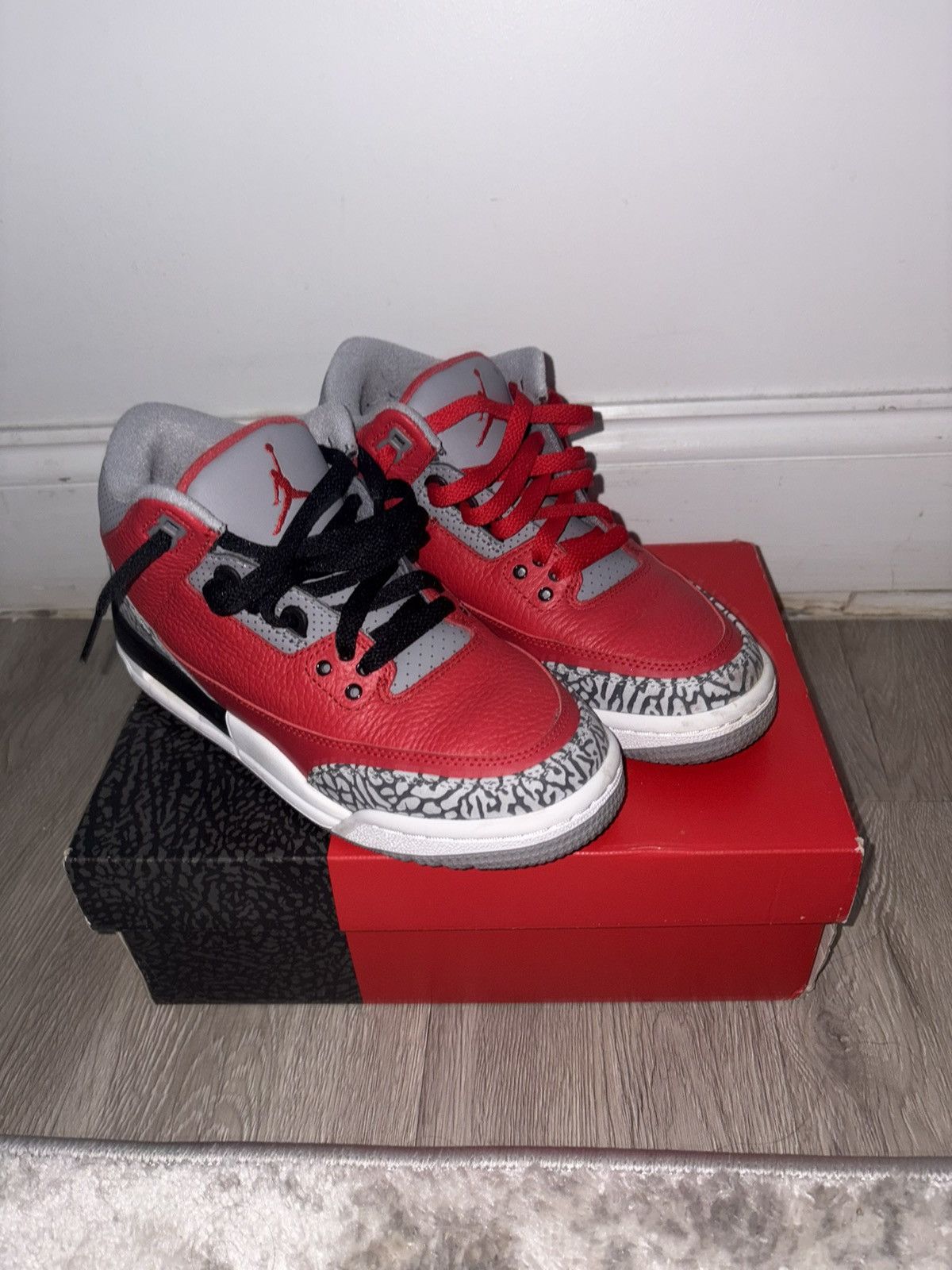 Jordan Brand Gym Red jordan 3s Size US 7 / IT 37 - 1 Thumbnail