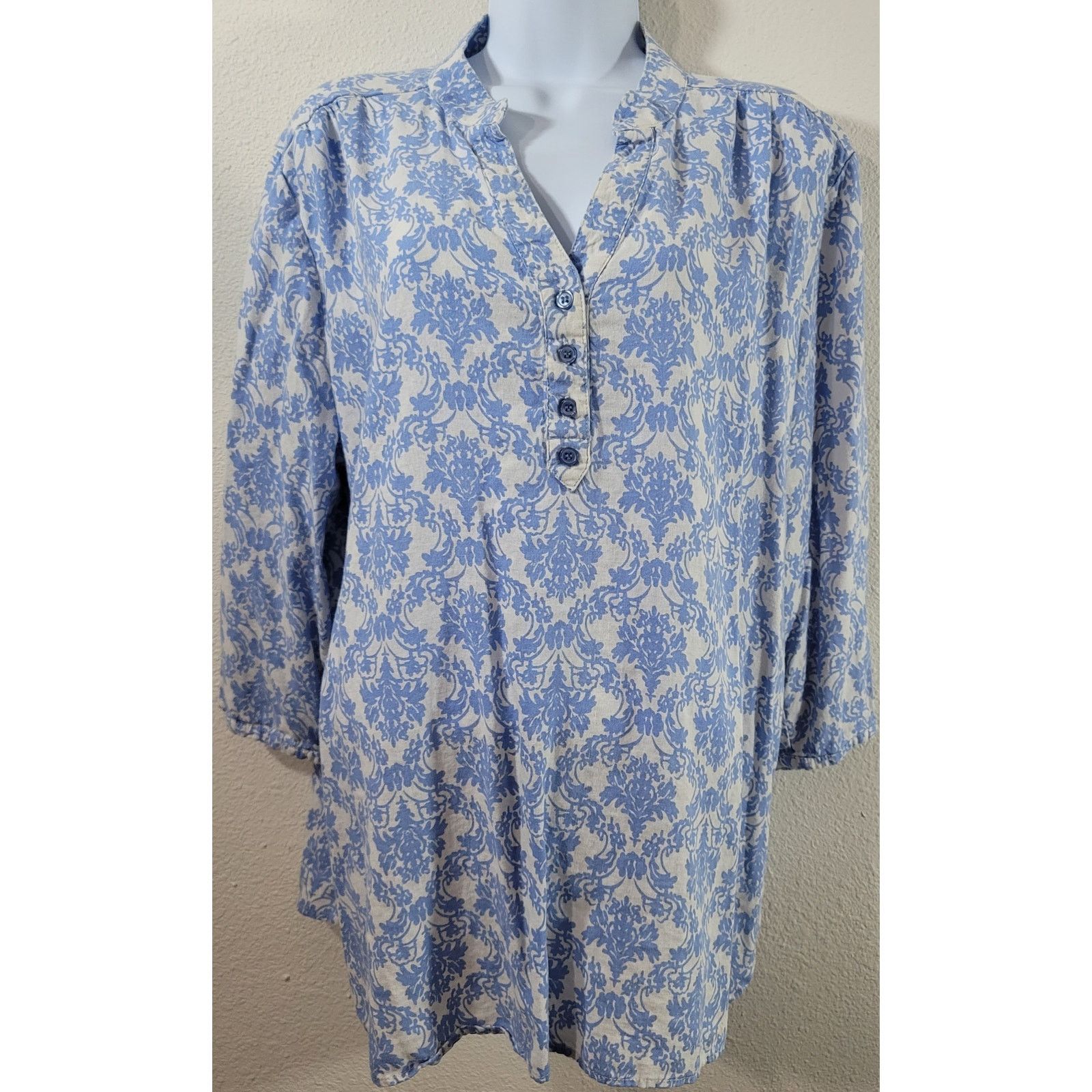 Other Susan Bristol Blue White Floral Print Henley Top XL Soft Size XL / US 12-14 / IT 48-50 - 1 Thumbnail