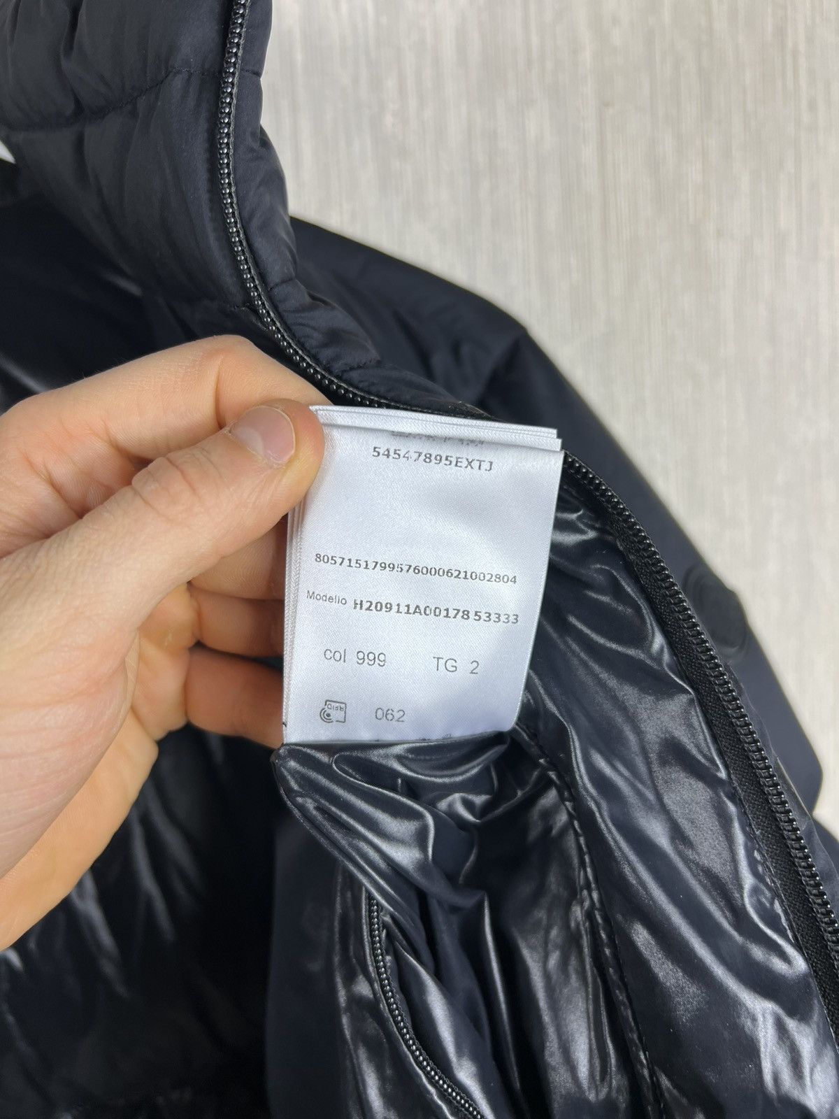 Moncler Moncler Dieng Giubbotto goose down big zip logo jacket badge Size US M / EU 48-50 / 2 - 21 Thumbnail