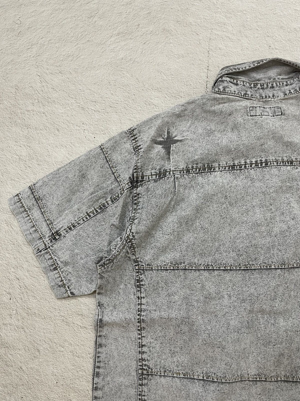 Le Grande Bleu (L.G.B.) 00s intheattic Washed Grey Denim Text Print Distressed poem Size US L / EU 52-54 / 3 - 9 Thumbnail