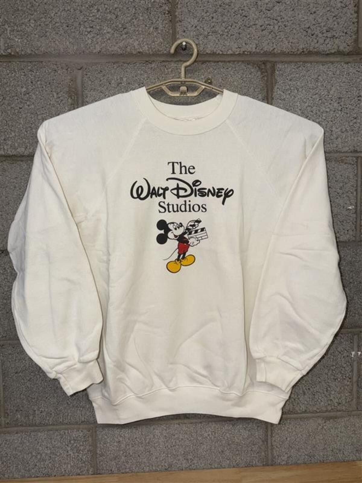 Disney Vintage Walt Disney Studios Mickey Mouse Sweatshirt XL Size US XL / EU 56 / 4 - 1 Thumbnail