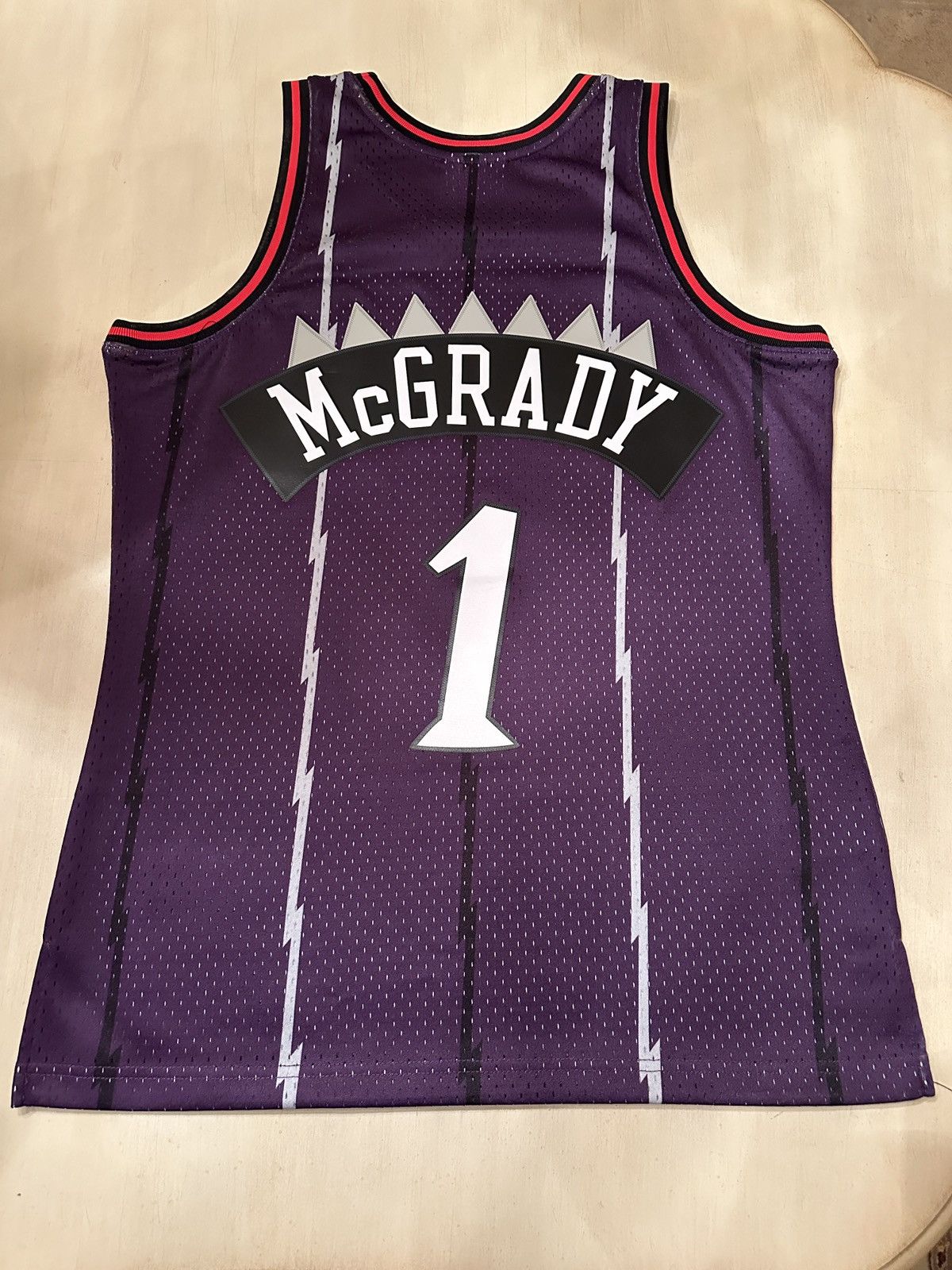 Mitchell & Ness Mitchell & Ness Raptors Mcgrady Jersey Size US M / EU 48-50 / 2 - 2 Thumbnail