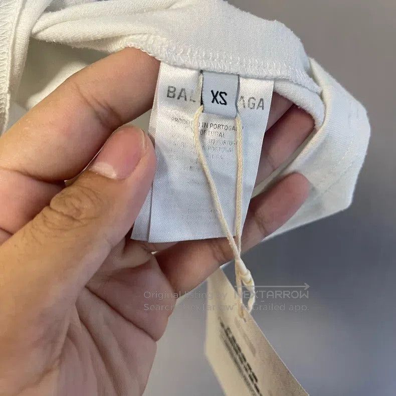 Balenciaga Balenciaga Seven Languages Loose Fit White Short Sleeve Size US XS / EU 42 / 0 - 4 Thumbnail