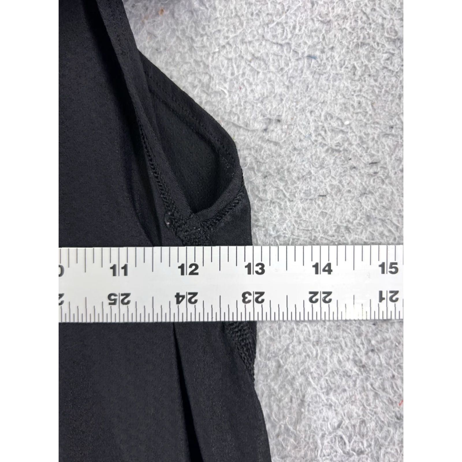 Lululemon Lululemon Shirt 4 Black White Tank Build In Bra Chevron Women Size S / US 4 / IT 40 - 7 Thumbnail