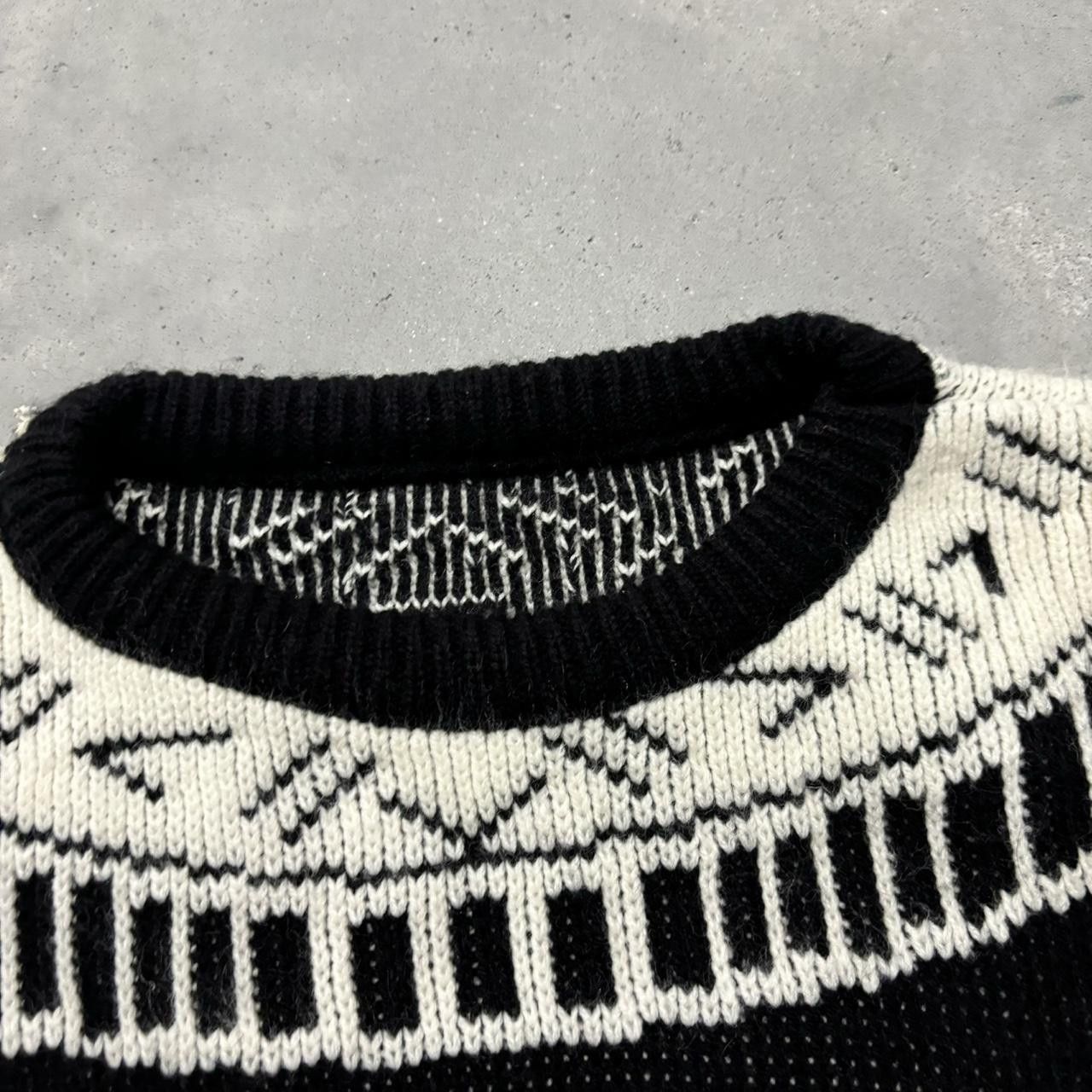 Japanese Brand × Vintage Crazy Vintage Y2K/2000s Black White Flower Pattern Knitted Sweater! Size M / US 6-8 / IT 42-44 - 6 Thumbnail