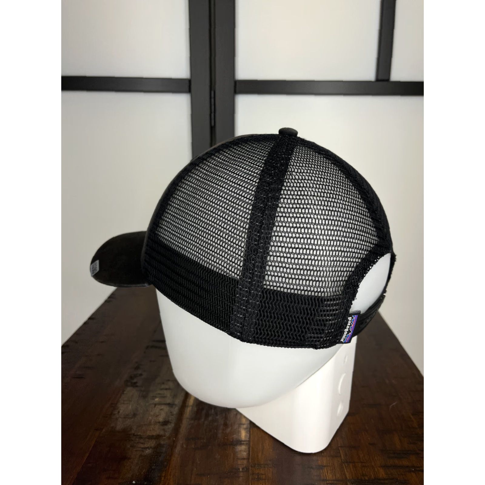 Patagonia Patagonia Hat Cap Snap Back Adult One Size Black Poly Fitz Roy Embroider Trucker Size ONE SIZE - 5 Thumbnail