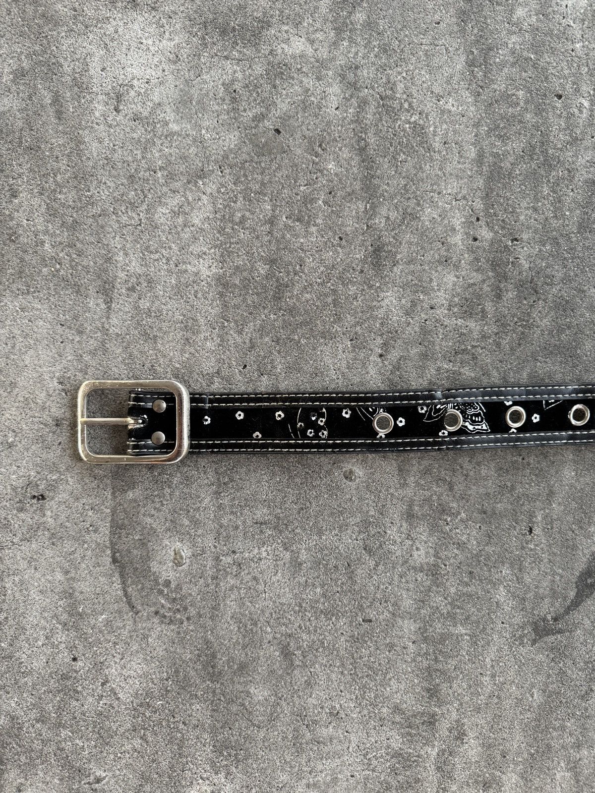 Japanese Brand Vintage Studded With One Prong Belt Size ONE SIZE - 7 Thumbnail