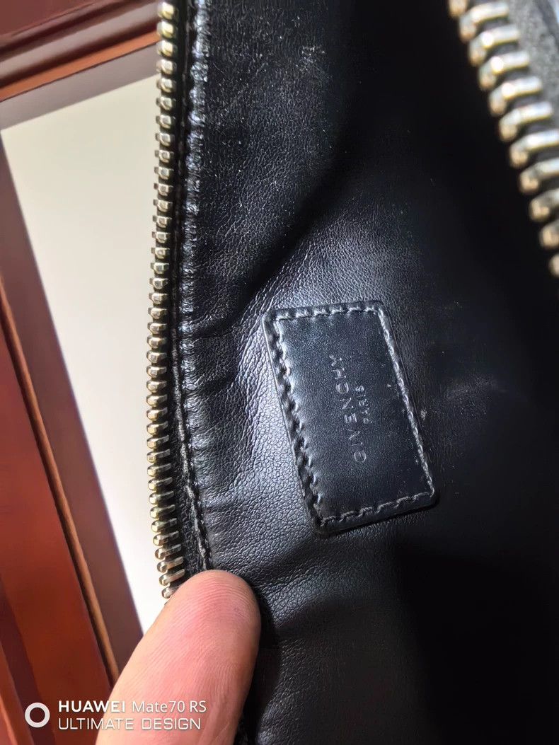 Givenchy Givenchy Classic Handbag Size ONE SIZE - 2 Thumbnail