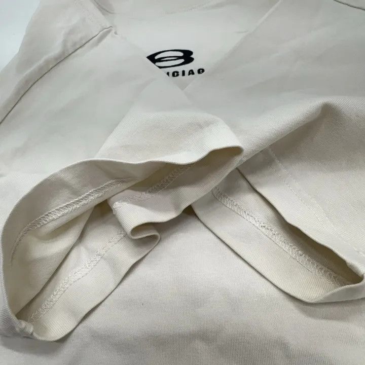 Balenciaga Balenciaga Balenciaga Classic Logo Print ShortSleeve T -25 Size US S / EU 44-46 / 1 - 8 Thumbnail
