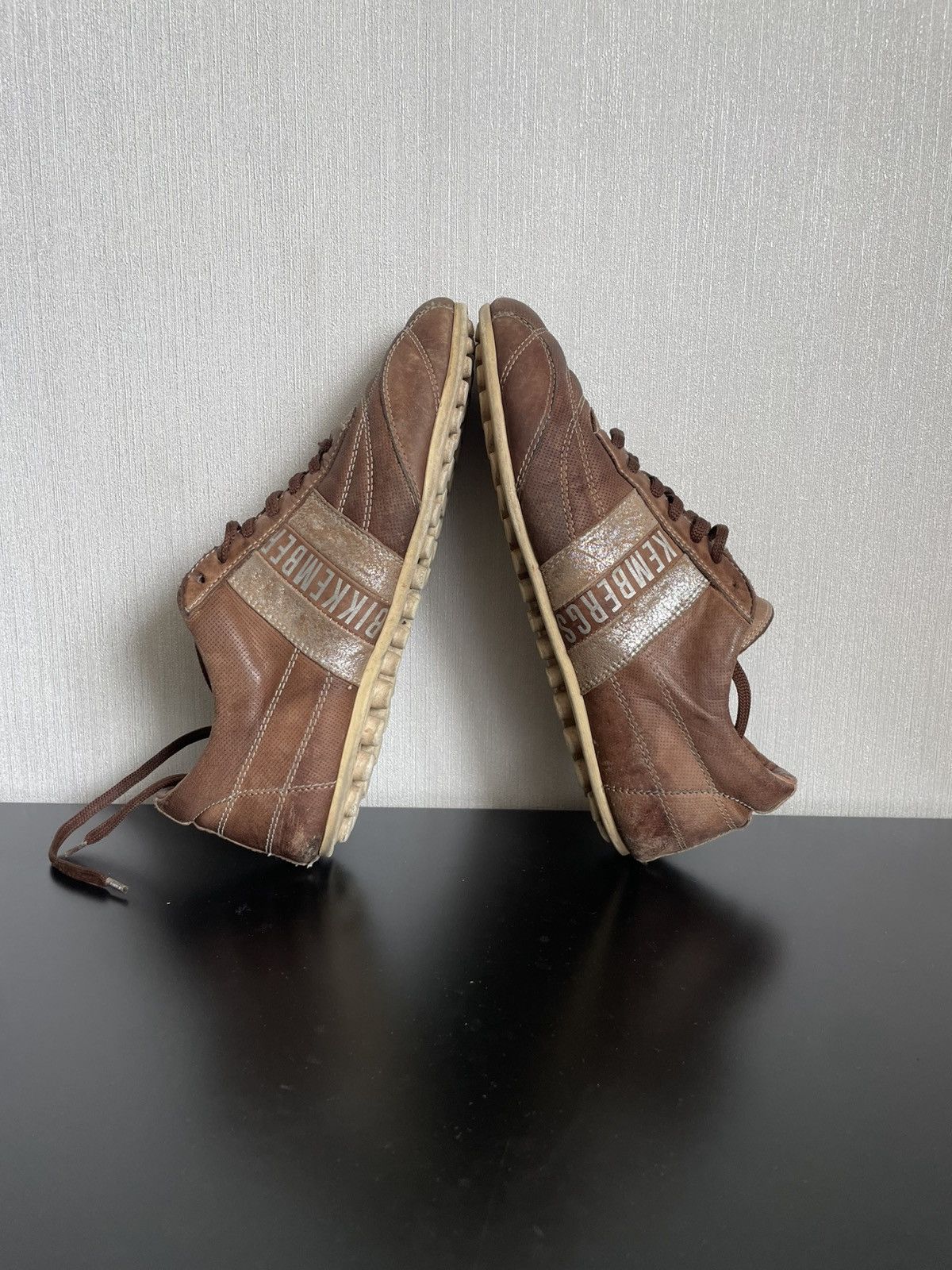 Dirk Bikkembergs Vntg Dirk Bikkembergs Snickers Soccer Golden Goose Style Y2k Size US 9 / IT 39 - 14 Thumbnail
