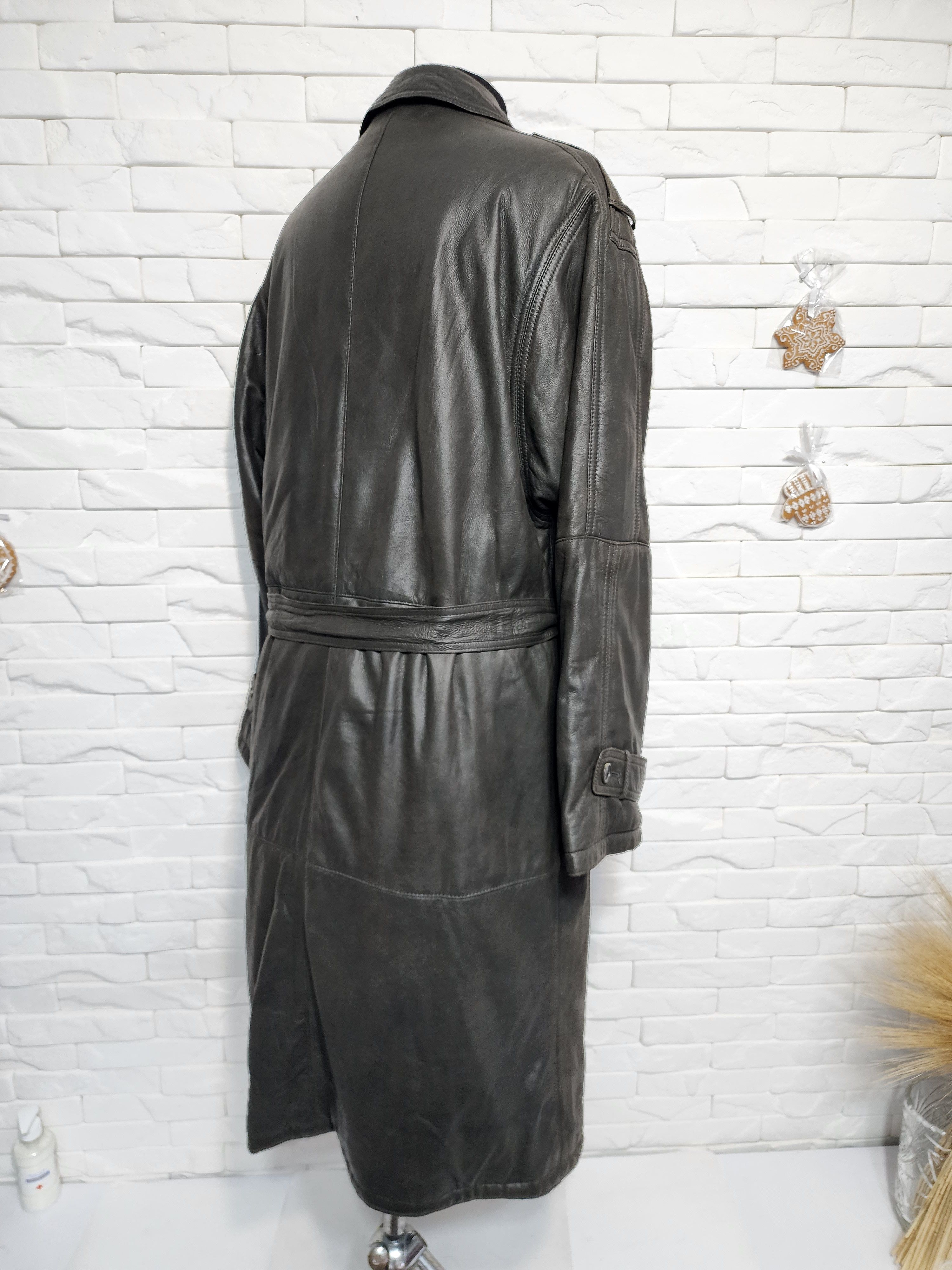 Uniqlo Brown Genuine Leather Men's Coat with Belt Size US L / EU 52-54 / 3 - 4 Thumbnail