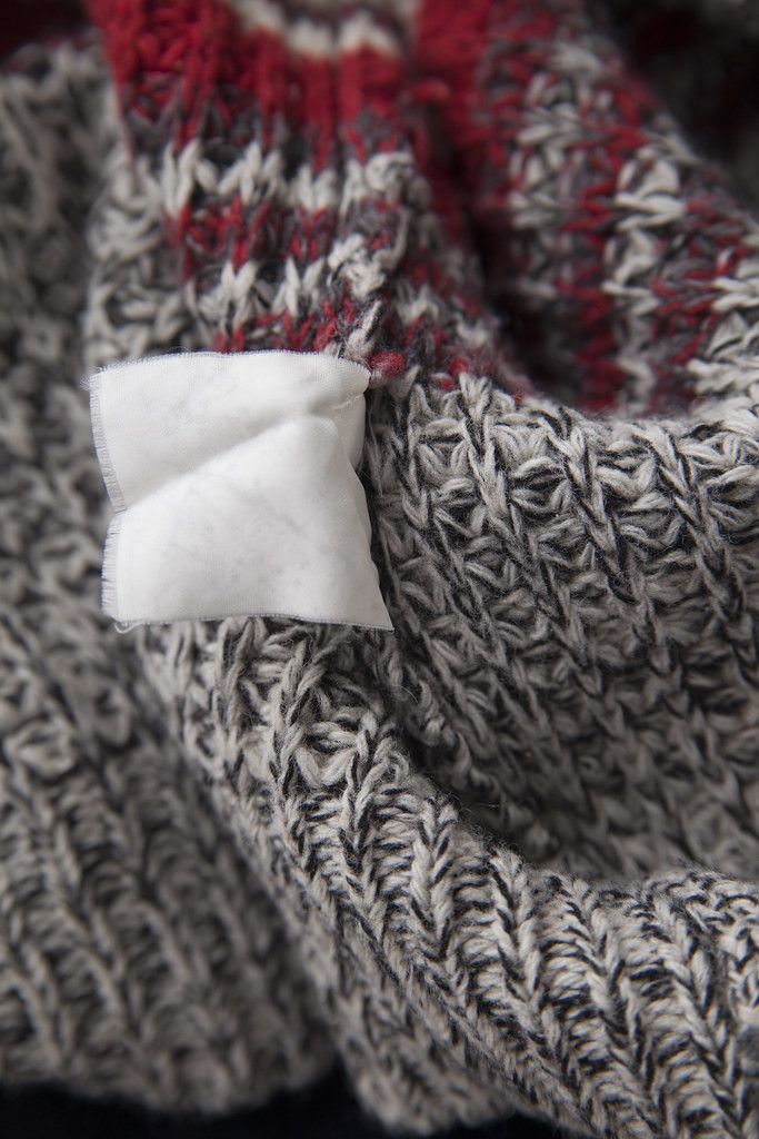 Raf Simons AW04 Waves oversized knit Size US S / EU 44-46 / 1 - 8 Thumbnail