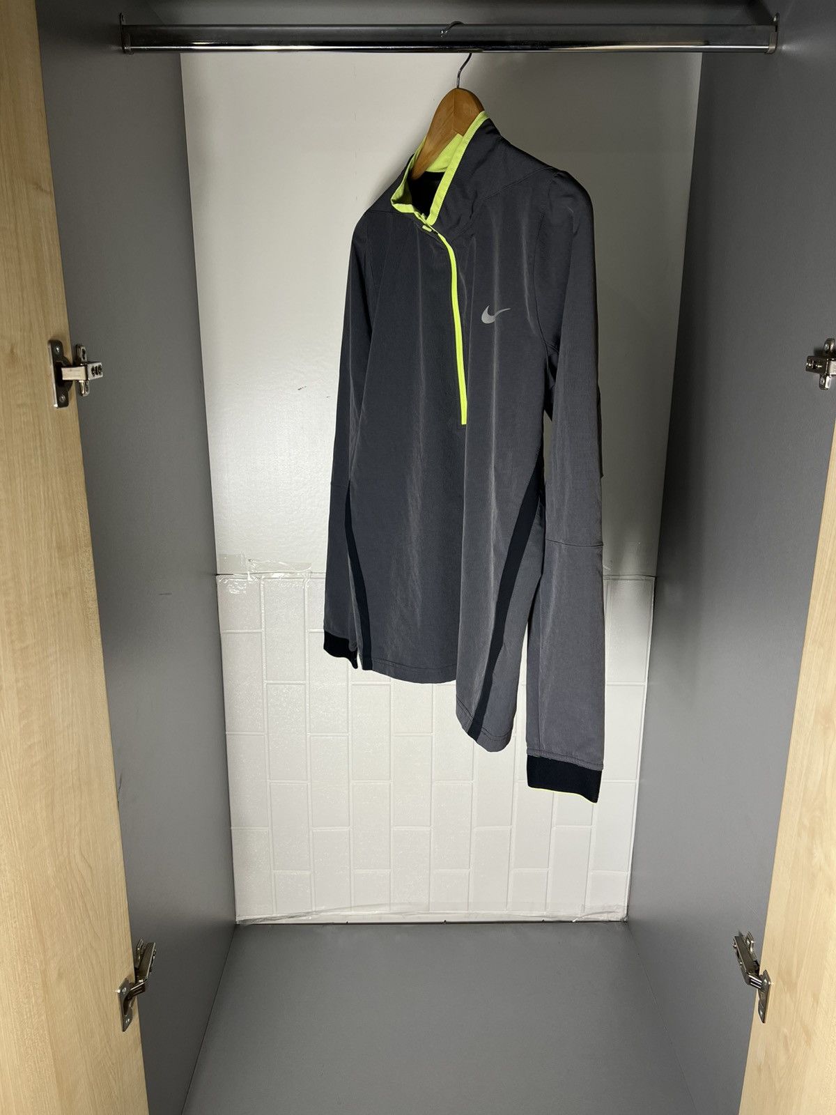 Nike VINTAGE NIKE GOLF RACK LIGHT JACKET RUNNING RETRO Y2K DRILL Size US M / EU 48-50 / 2 - 7 Thumbnail