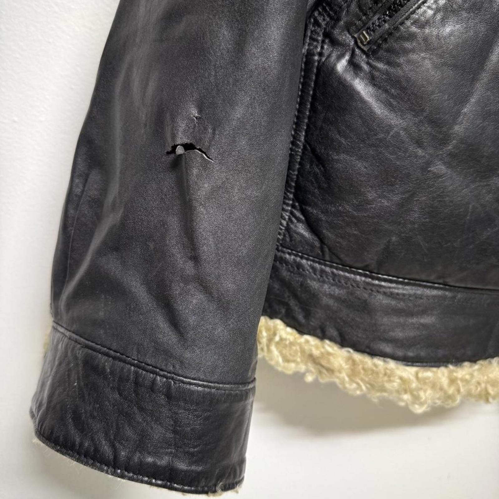 Other 1970s thrashed fleece lined black leather jacket Size M/L Size US M / EU 48-50 / 2 - 5 Thumbnail