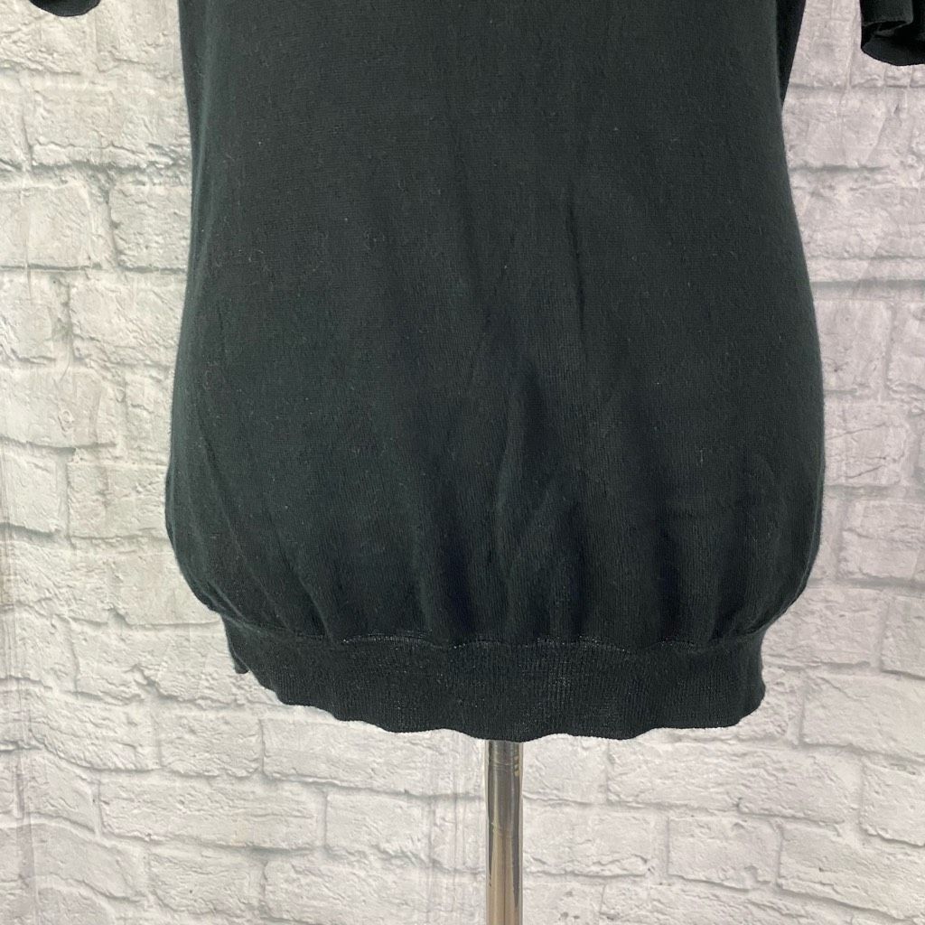 Banana Republic Banana Republic women M scoopneck short sleeve ruffle button Size M / US 6-8 / IT 42-44 - 2 Thumbnail