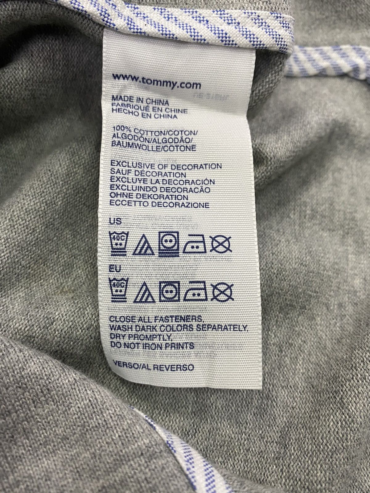 Tommy Hilfiger Vtg Tommy Hilfiger Button Cardigan (M) Size US L / EU 52-54 / 3 - 13 Thumbnail