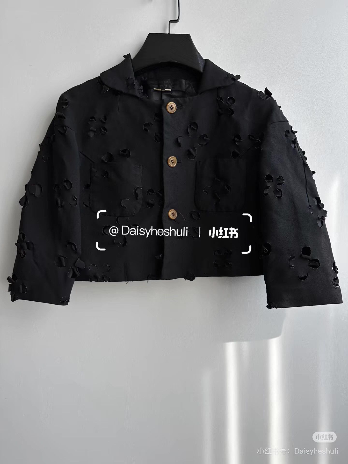 Comme des Garcons Comme des Garçons Comcom Petal Hollow-out Cropped Jacket。Ｑ24 Size XS / US 0-2 / IT 36-38 - 1 Thumbnail