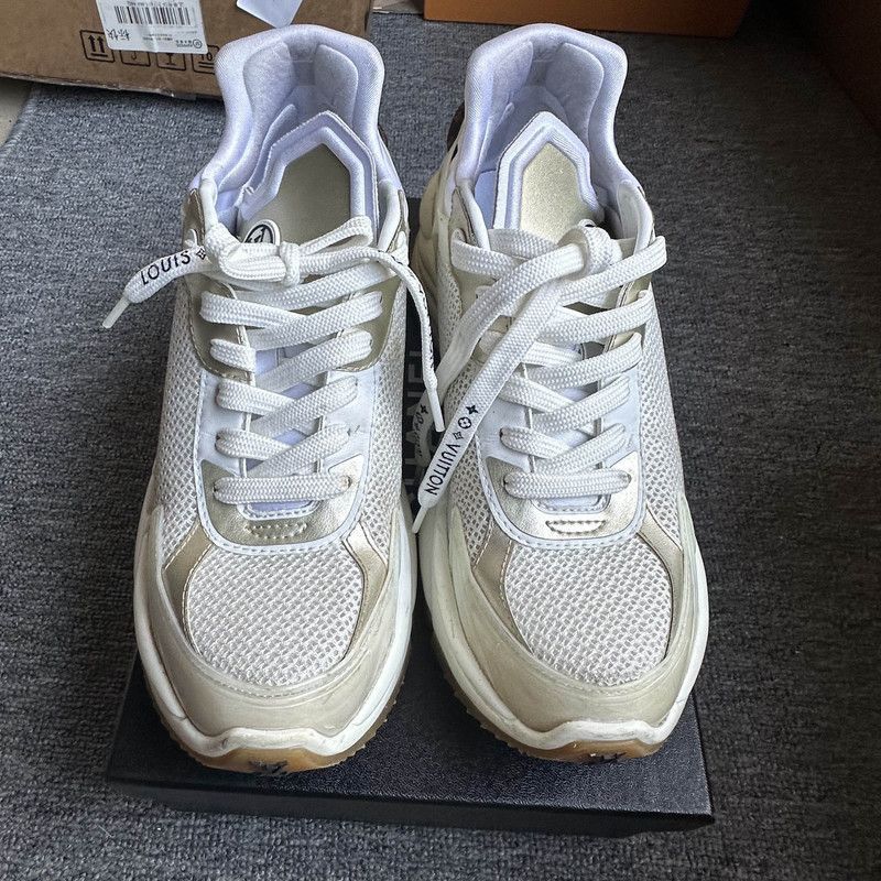 Louis Vuitton Louis Vuitton Run 55 Casual Sneakers for Women -2505 Size US 7 / IT 37 - 2 Thumbnail