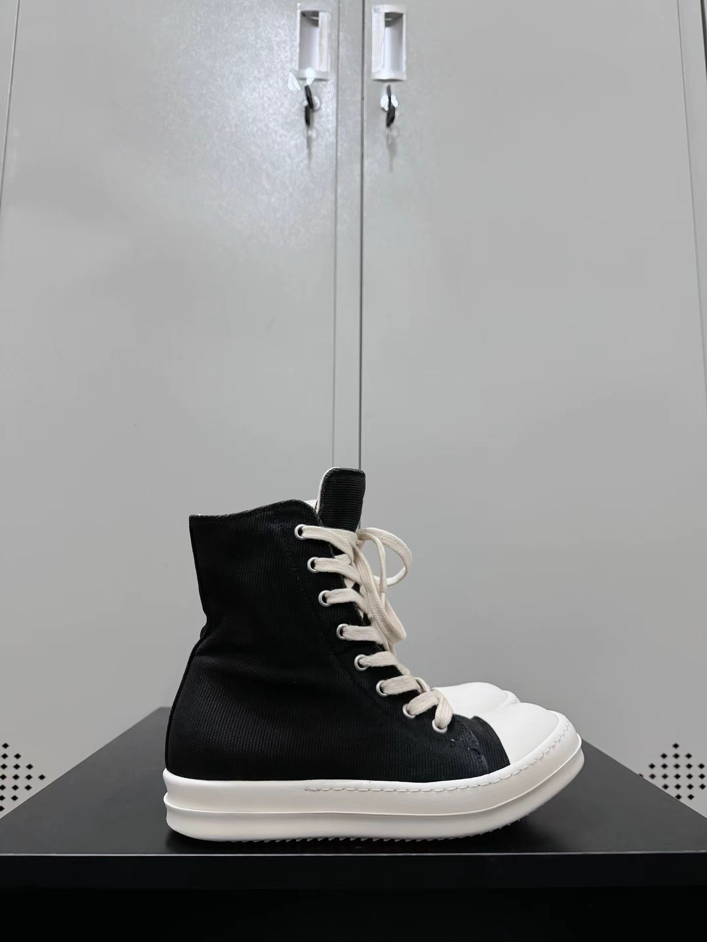 Rick Owens Drkshdw Rick Owens Drkshdw Converse high-top sneakers Size US 5 / IT 35 - 8 Thumbnail