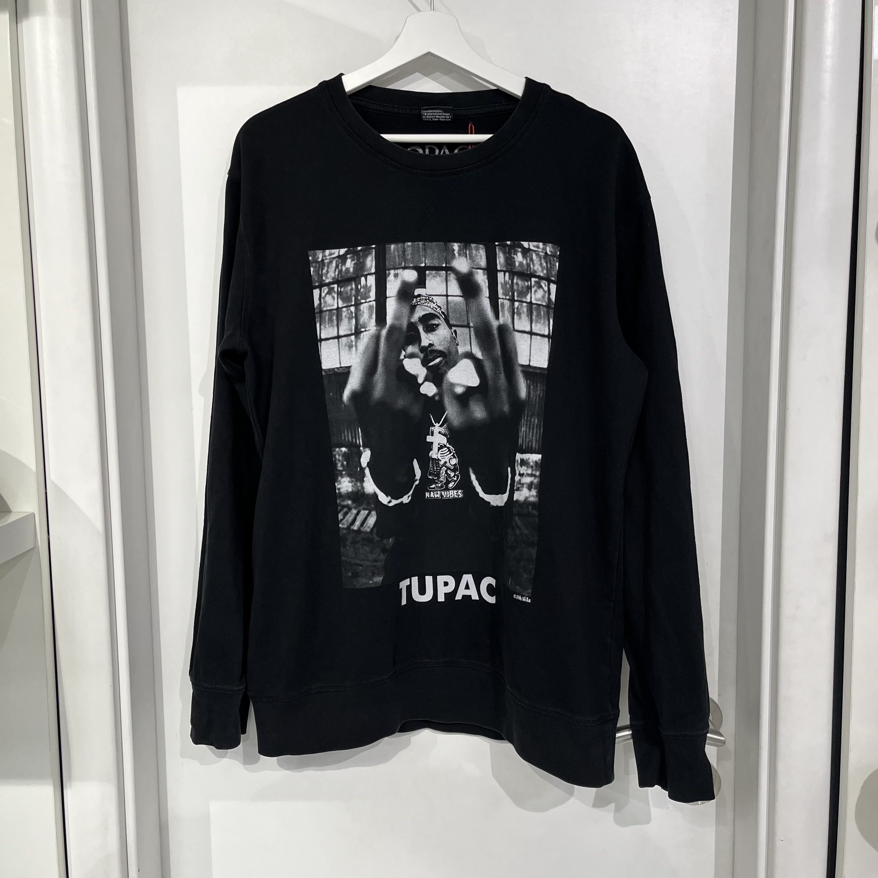 Other Tupac Vintage Crewneck Black Size US XL / EU 56 / 4 - 1 Thumbnail