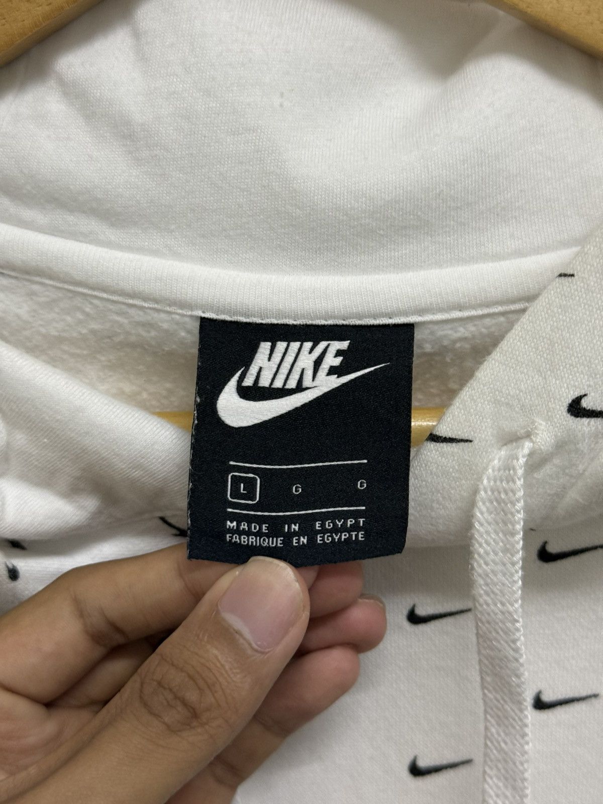 Nike Nike All Over Print Swoosh Logo Hoodie Size US L / EU 52-54 / 3 - 5 Thumbnail