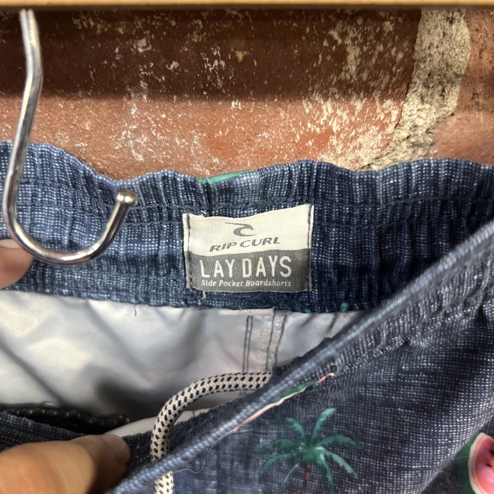 Rip Curl Rip Curl Laydays Lifestyle Swim Trunks Watermelons Medium Mens Size US 31 - 2 Thumbnail