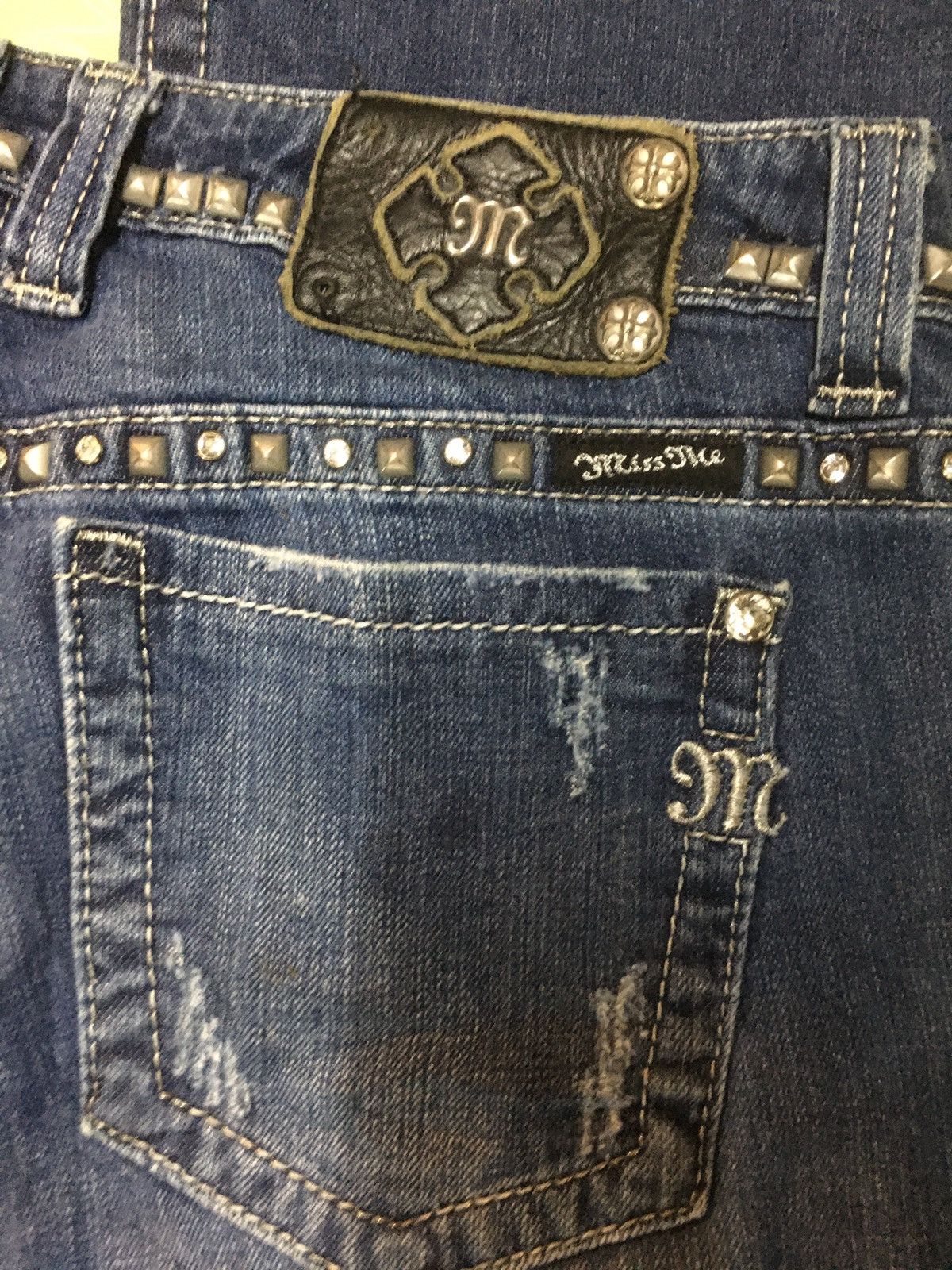 Miss Me Miss me studd jeans Size 33" - 15 Thumbnail