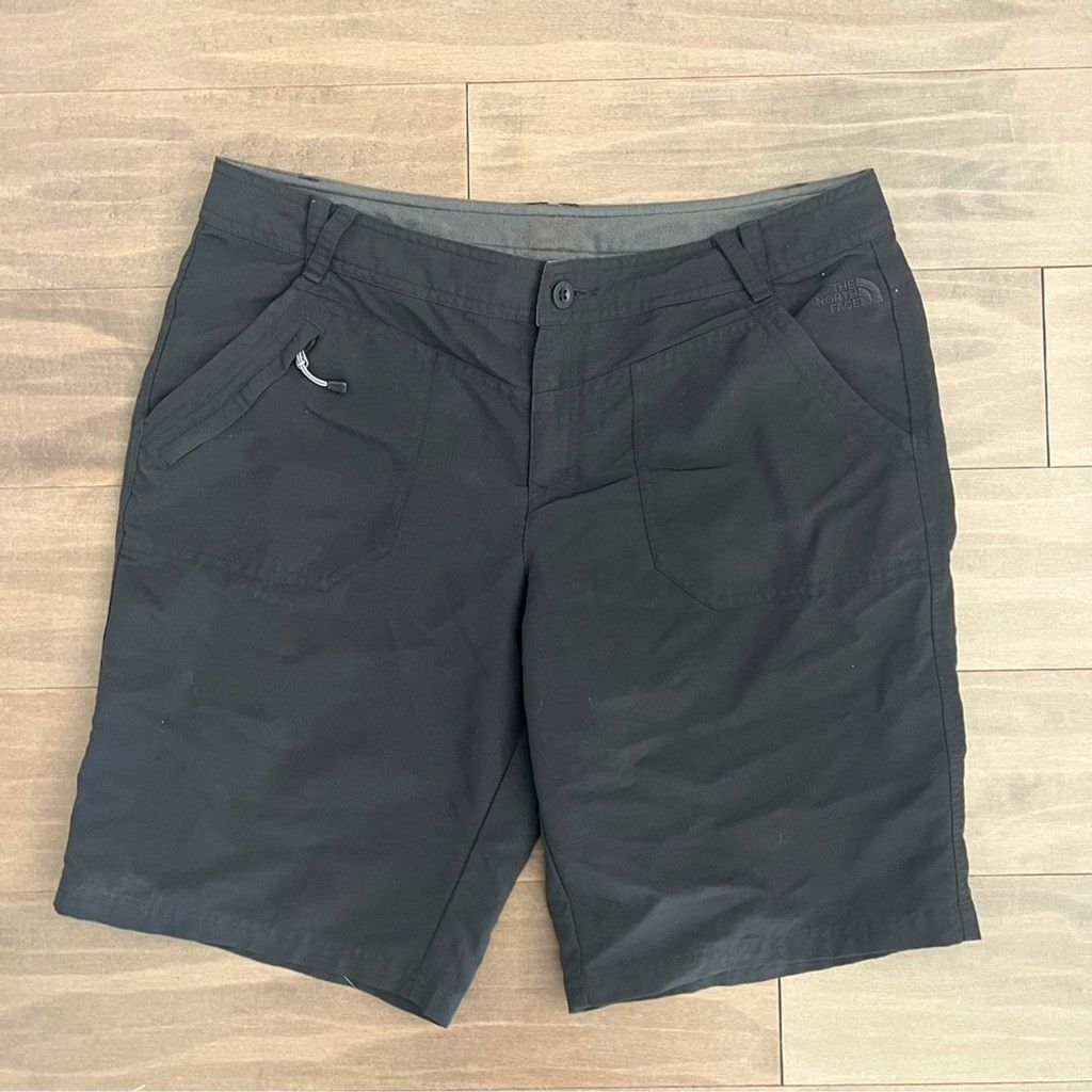 The North Face NORTH FACE Black hiking shorts size 12 Performance Size 34" / US 12 / IT 48 - 1 Thumbnail