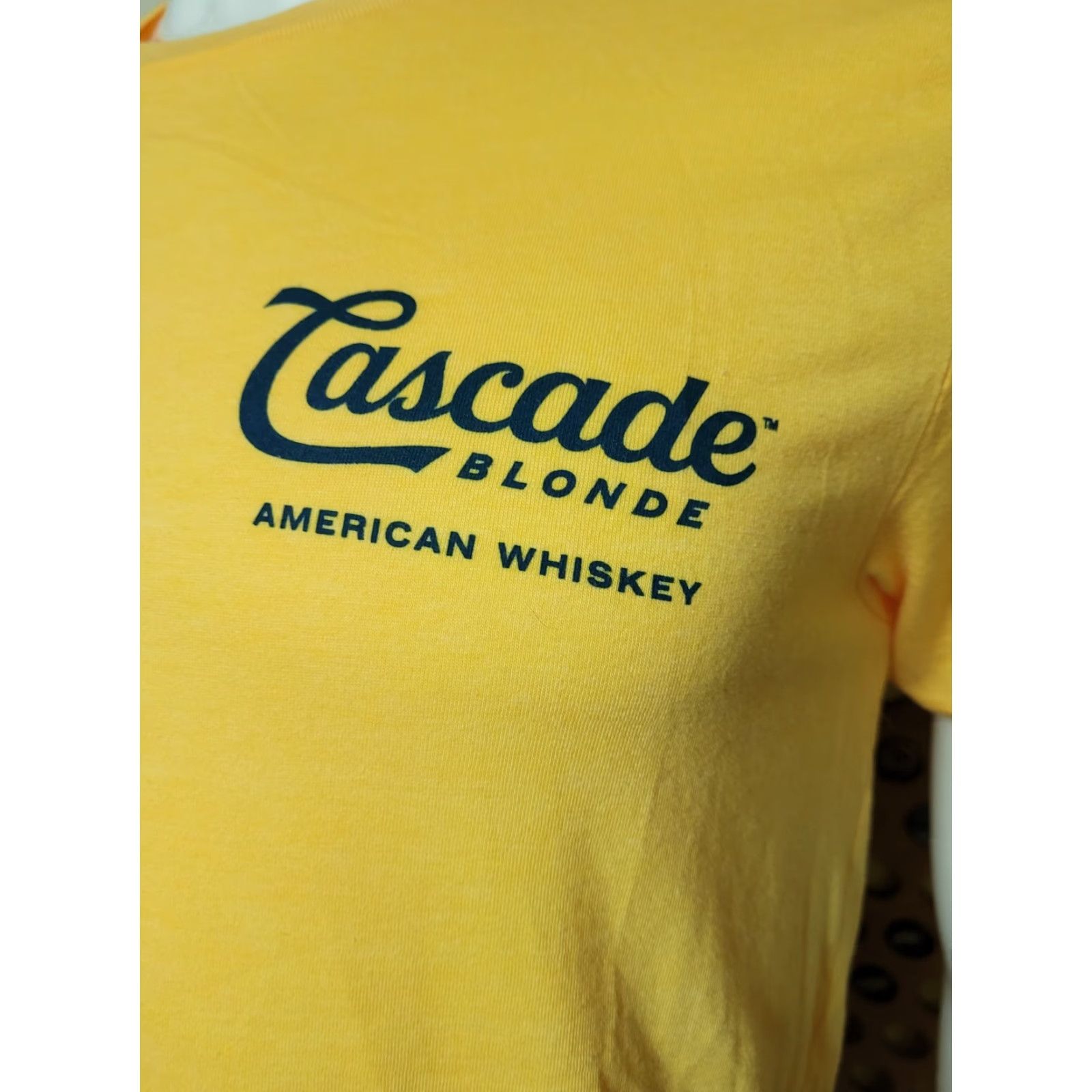 Vintage Cascade Blonde American Whiskey T Shirt Medium Summertime Mens Yellow Cotton Blend Short Sleeve Crew Neck Graphic Tee Size US M / EU 48-50 / 2 - 2 Thumbnail