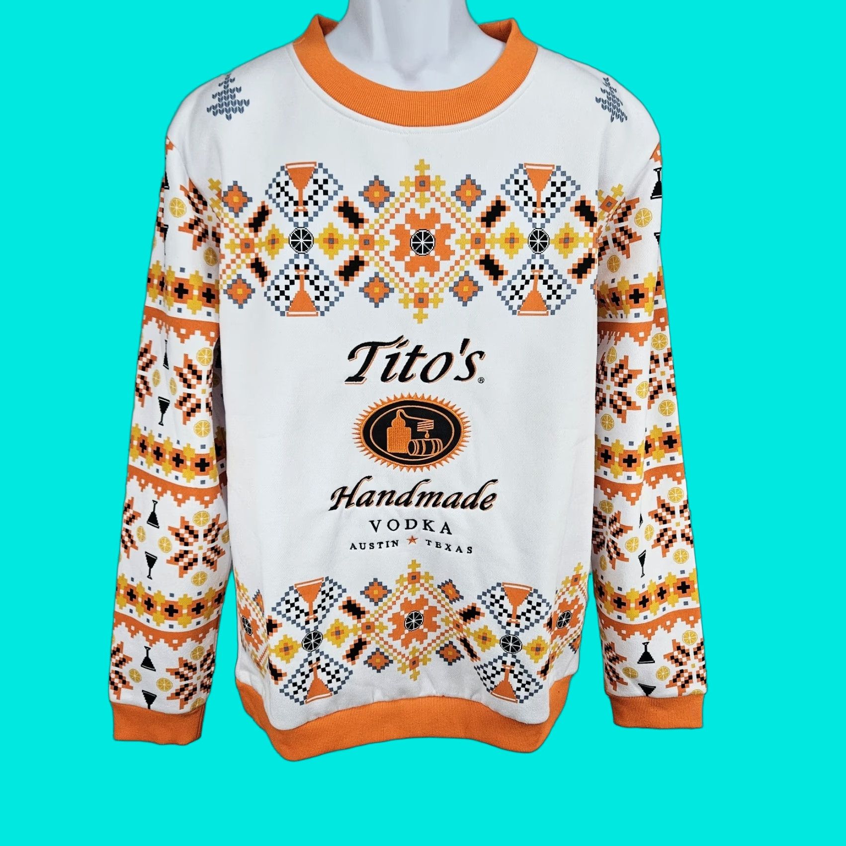 Logo 7 Tito's Sweatshirt White Logo Embroidered Pullover XL Men Crew Neck Long Sleeve Graphic Print Christmas Holiday Colorful USA Size US XL / EU 56 / 4 - 1 Thumbnail