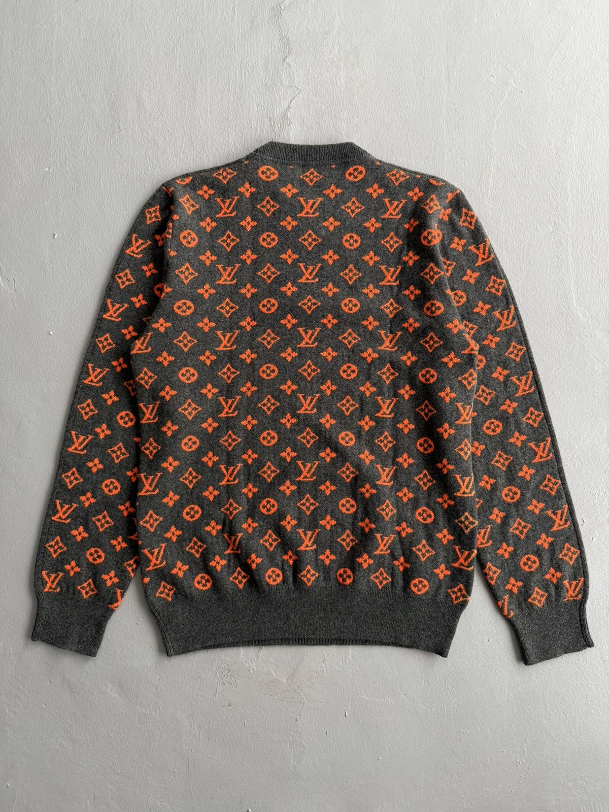 Louis Vuitton Louis Vuitton - Monogram Cashmere Knit Crewneck Size US L / EU 52-54 / 3 - 1 Thumbnail
