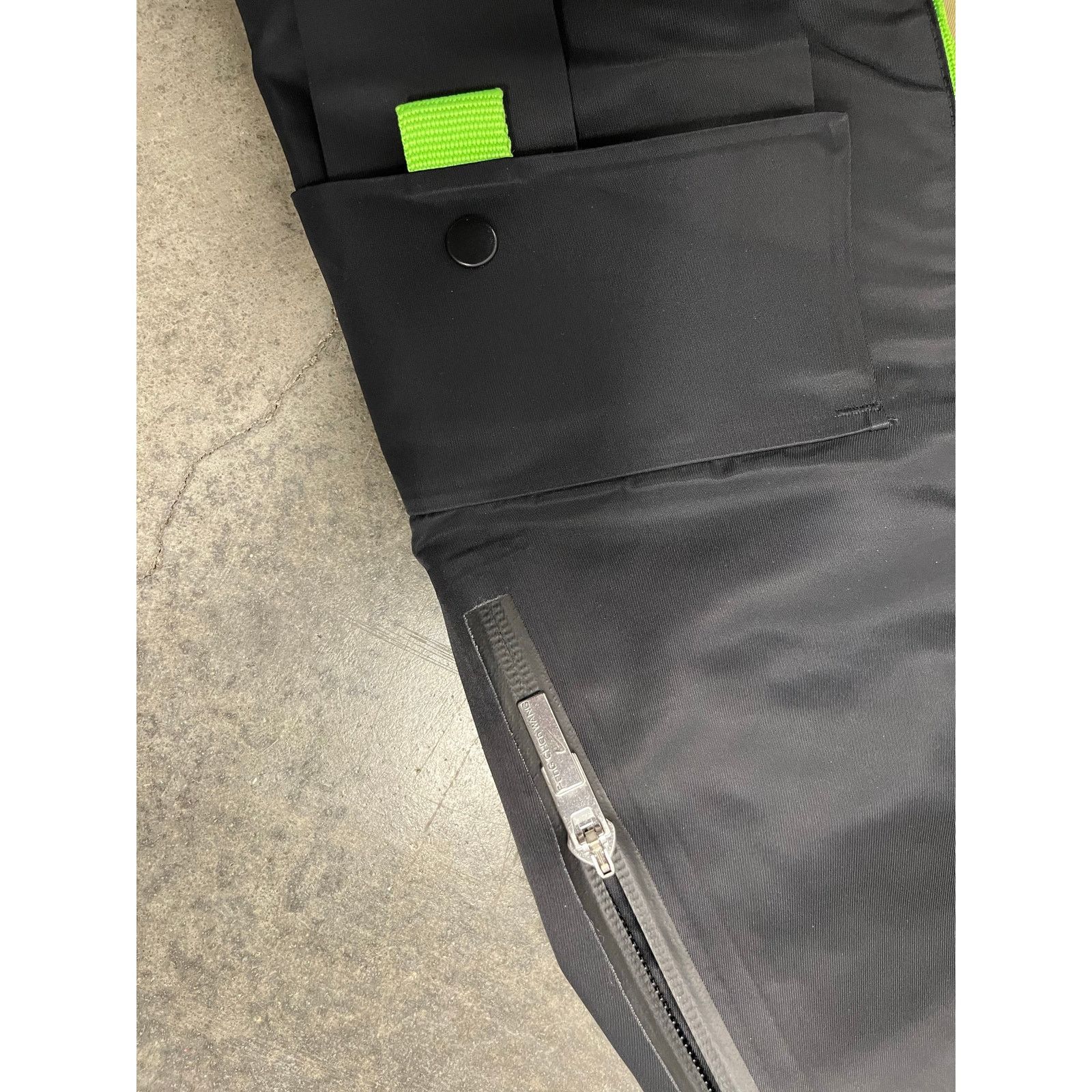 Feng Chen Wang Nike x Feng Chen Wang Convertible Cargo Trousers xs Size US 26 / EU 42 - 3 Thumbnail