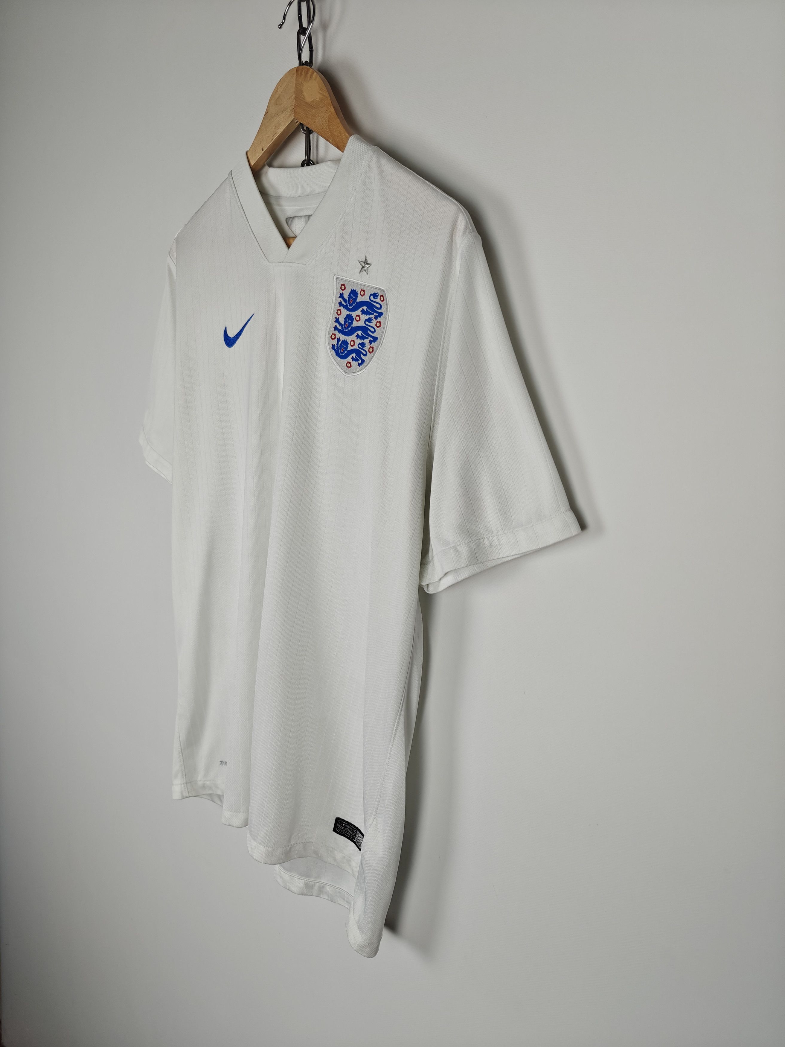 Nike Nike England Home Shirt White Dri-Fit Size L Official Size US L / EU 52-54 / 3 - 6 Thumbnail
