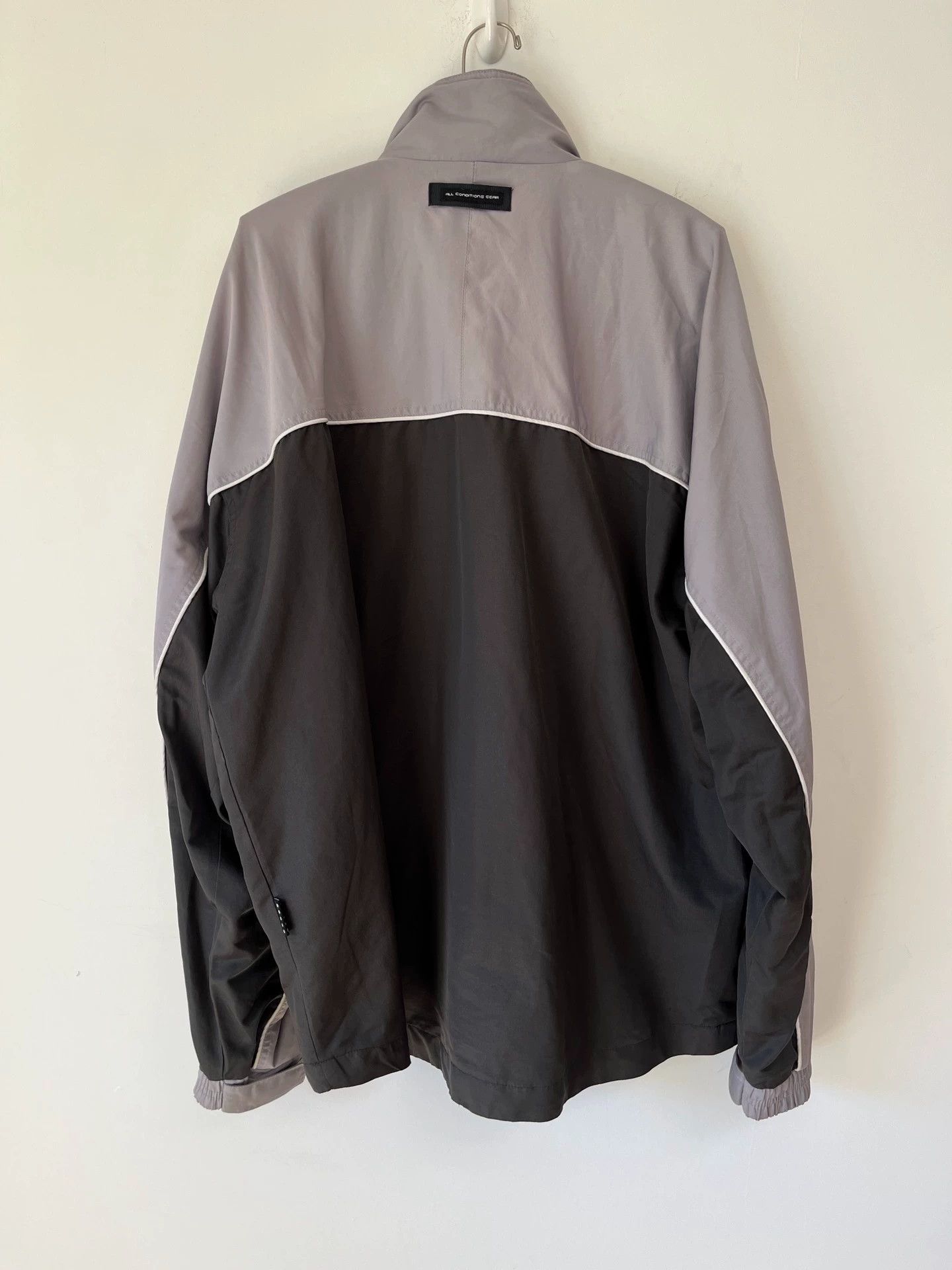 Nike Nike ACG Vintage 00ss White Tag Nylon Jacket XL Size US XL / EU 56 / 4 - 5 Thumbnail